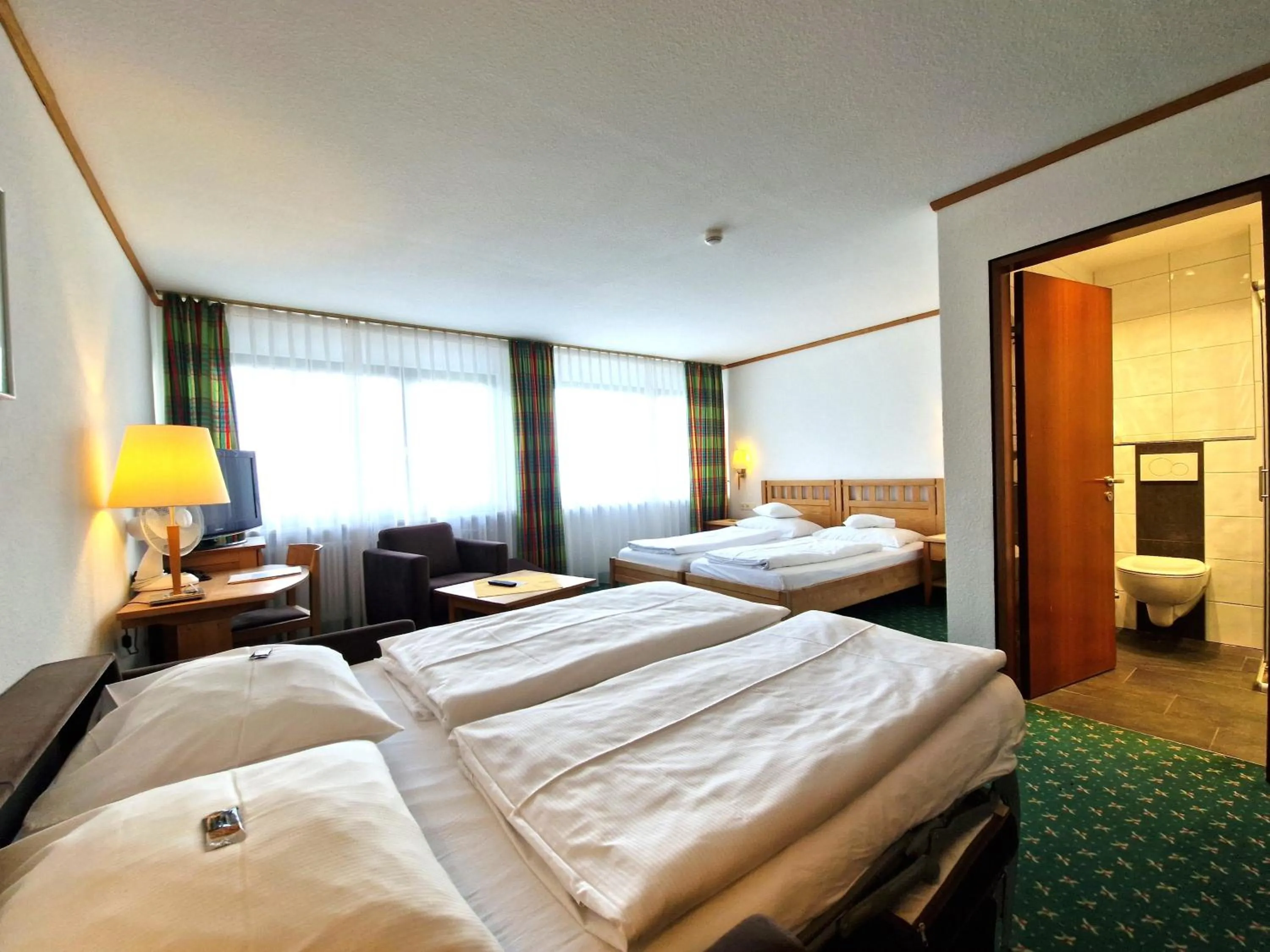 Bed in Badhotel Restaurant Stauferland