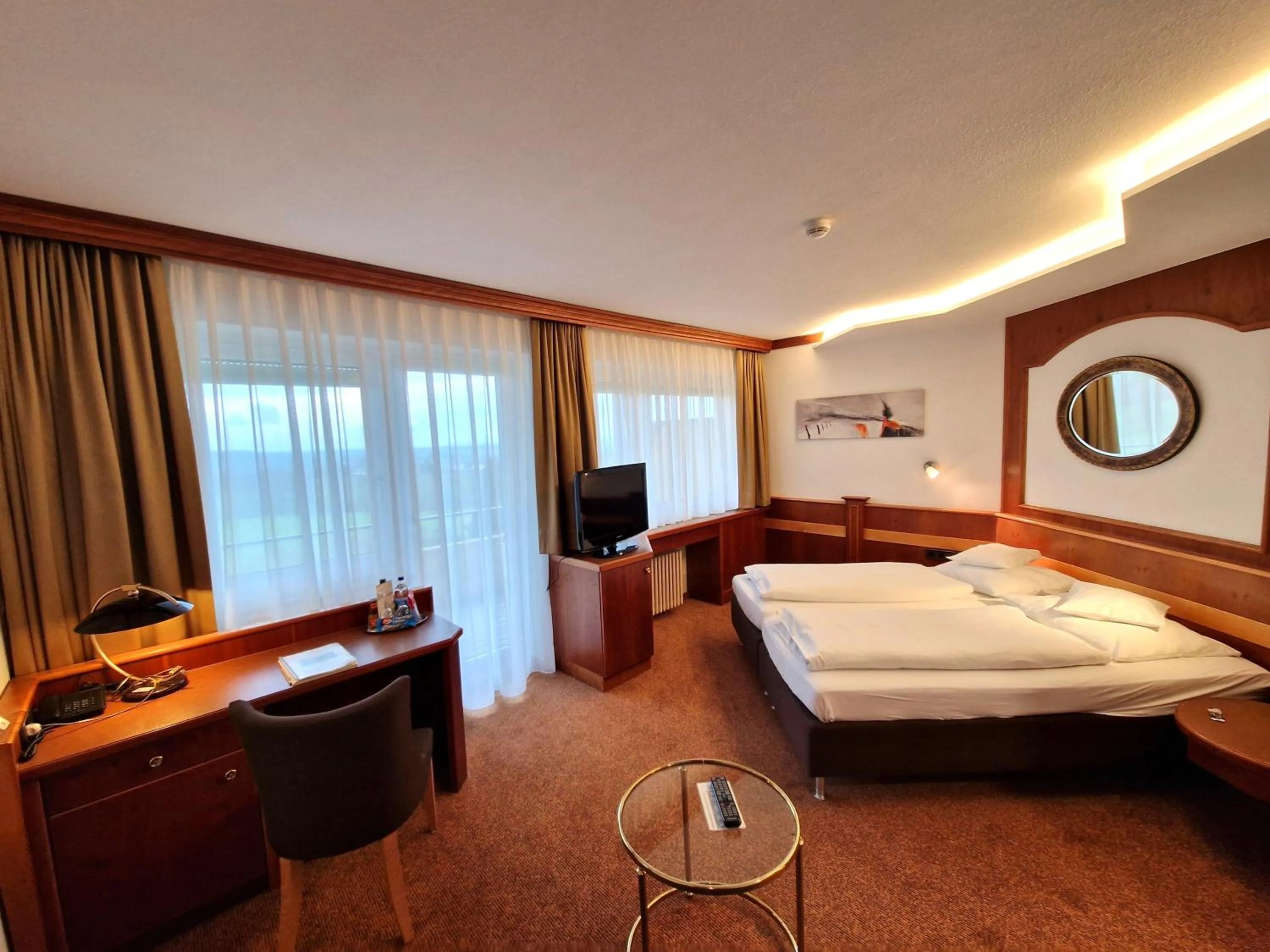 Bed in Badhotel Restaurant Stauferland