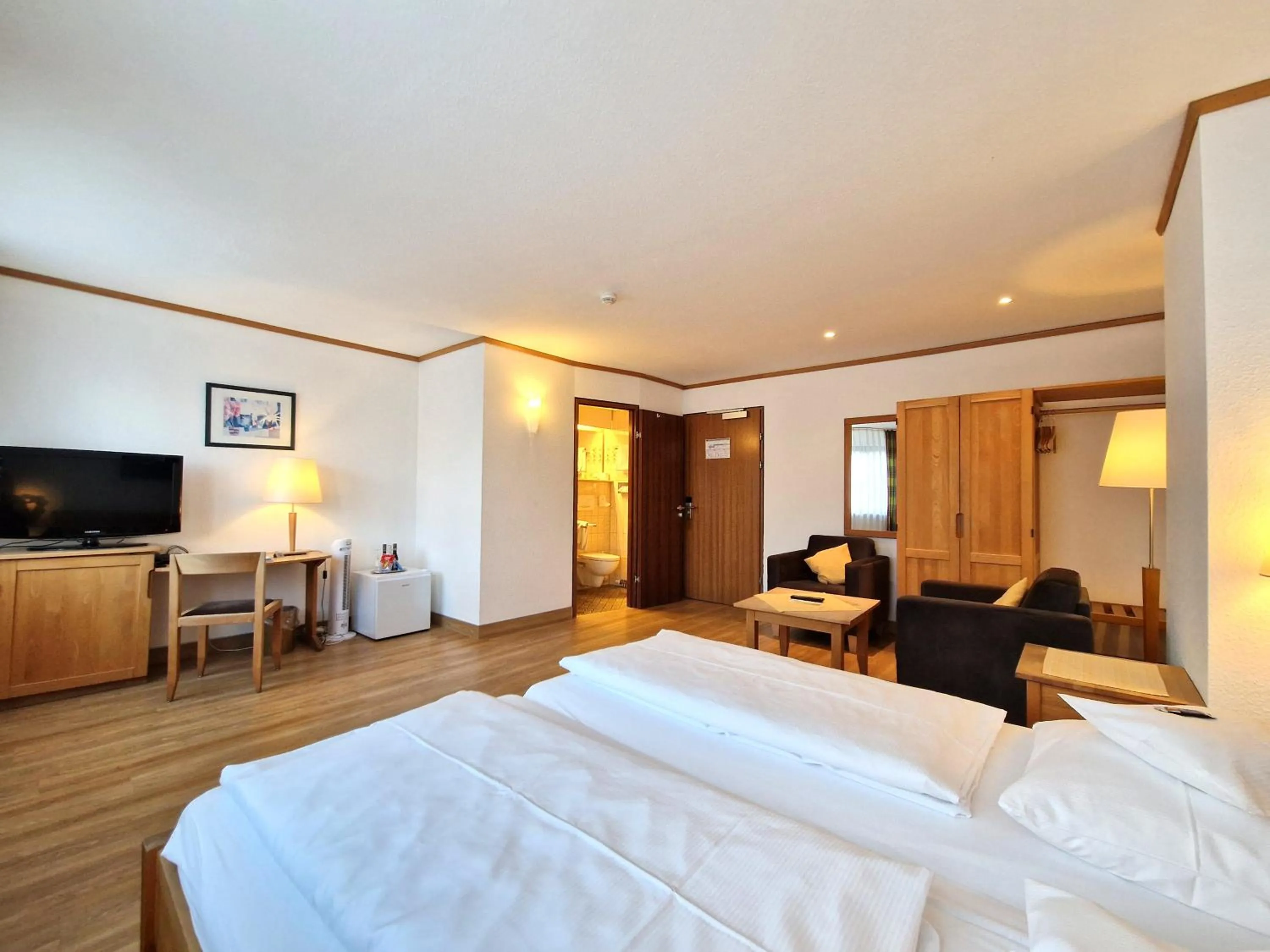 Bed in Badhotel Restaurant Stauferland