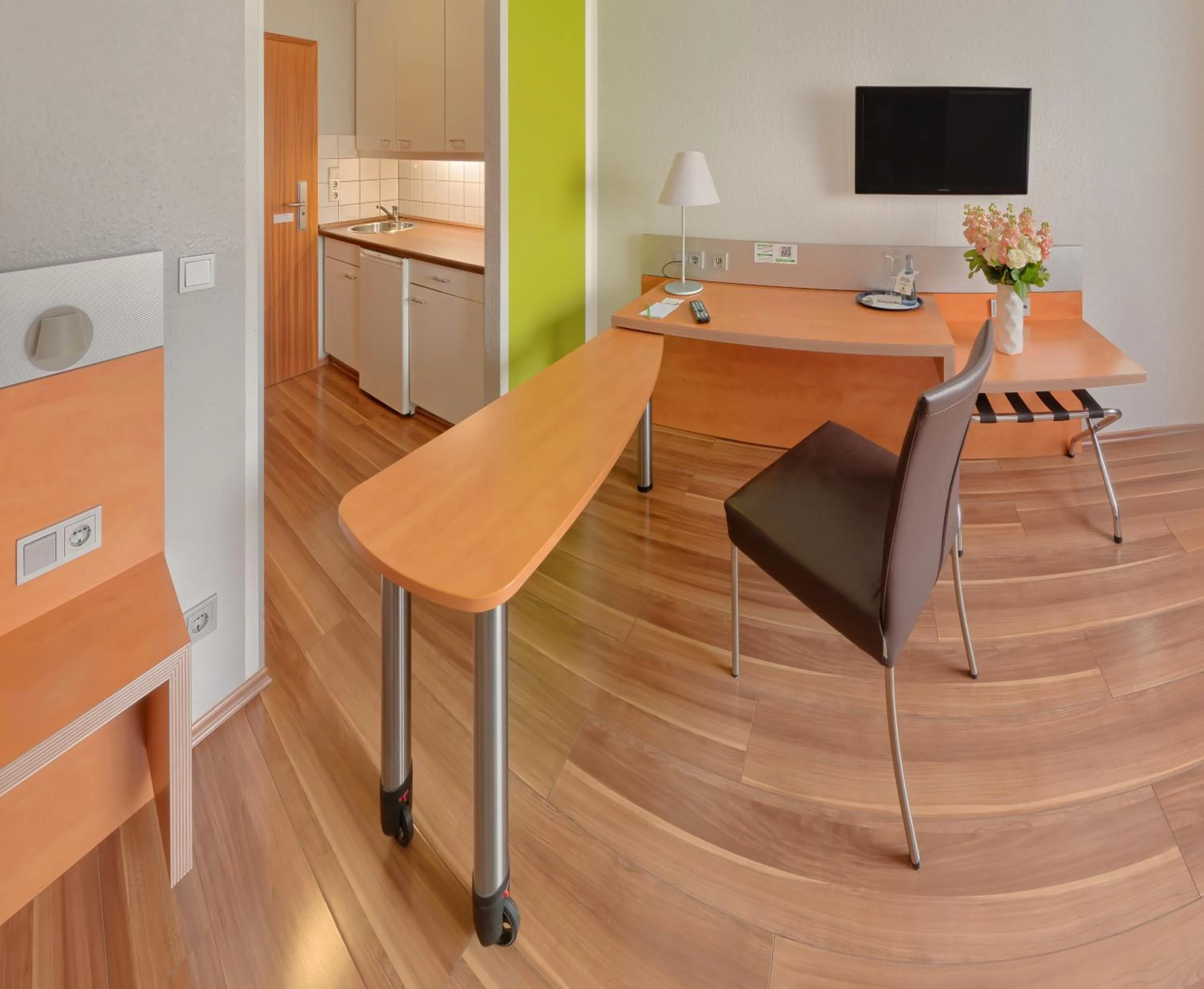 TV and multimedia in attimo Hotel Stuttgart***S