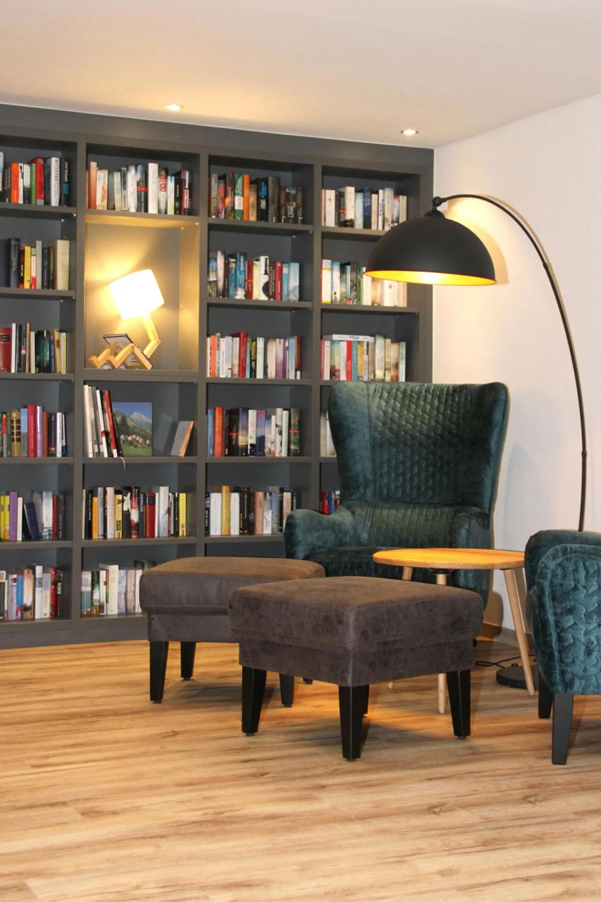 Communal lounge/ TV room in Sonnenbichl Hotel am Rotfischbach