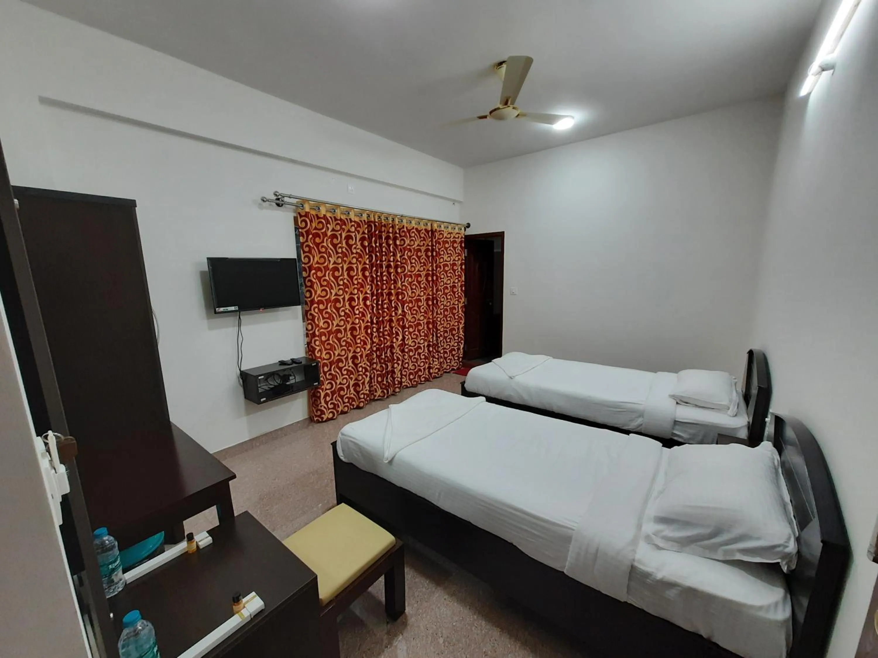 Twin Room in Hosamane Farm Inn
