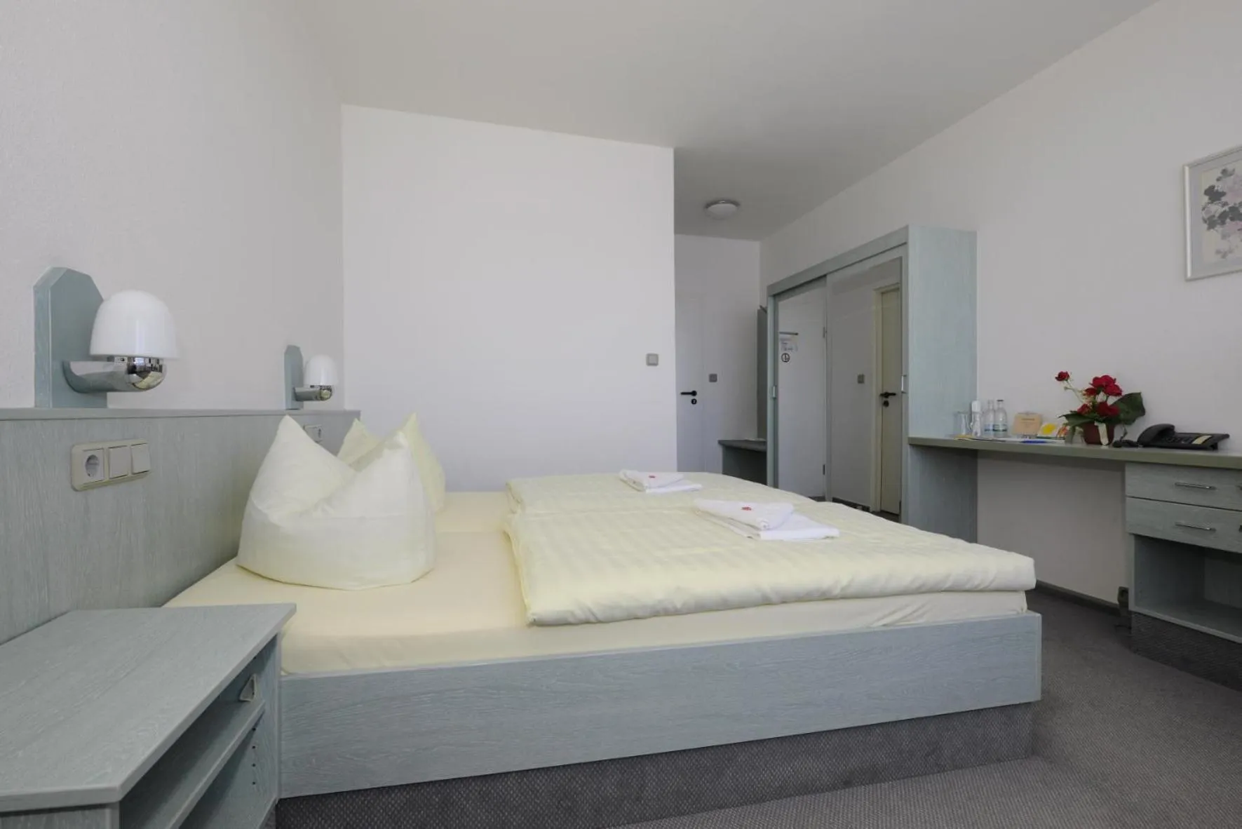 Photo of the whole room, Bed in WAGNERS Sporthotel Oberhof