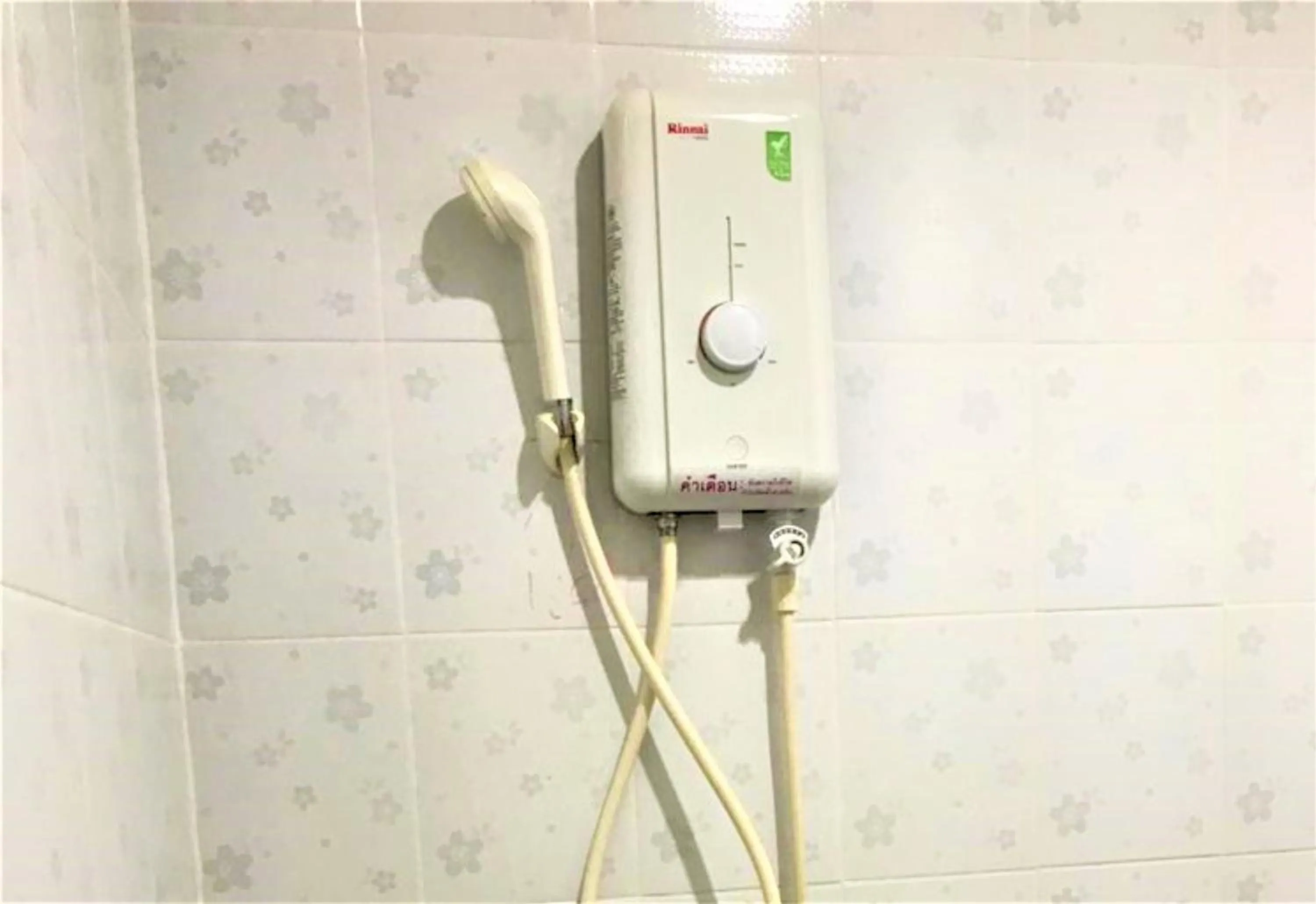 Shower in Nasa Hotel