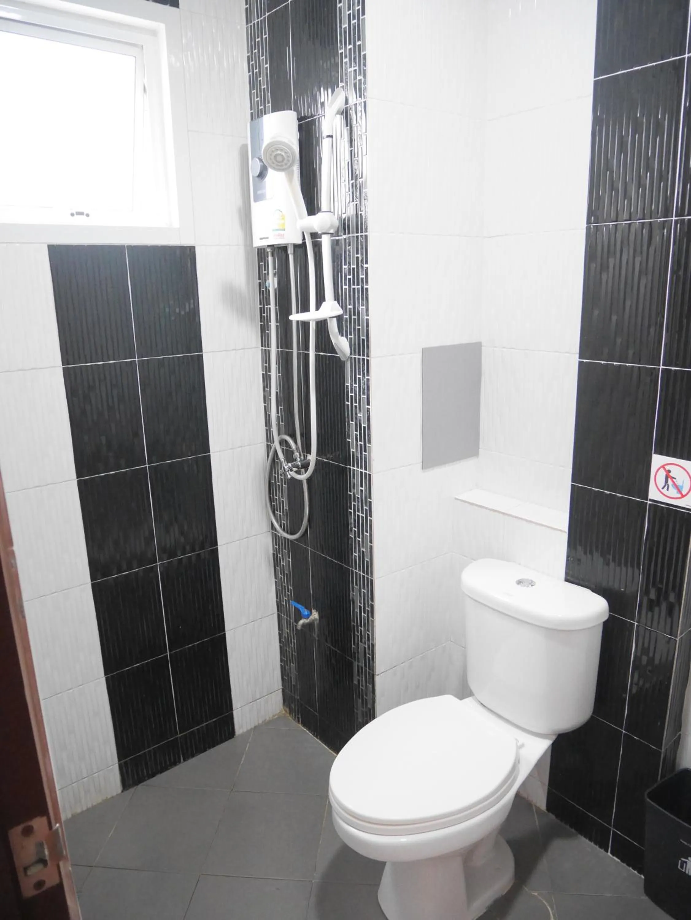 Toilet in Nasa Hotel