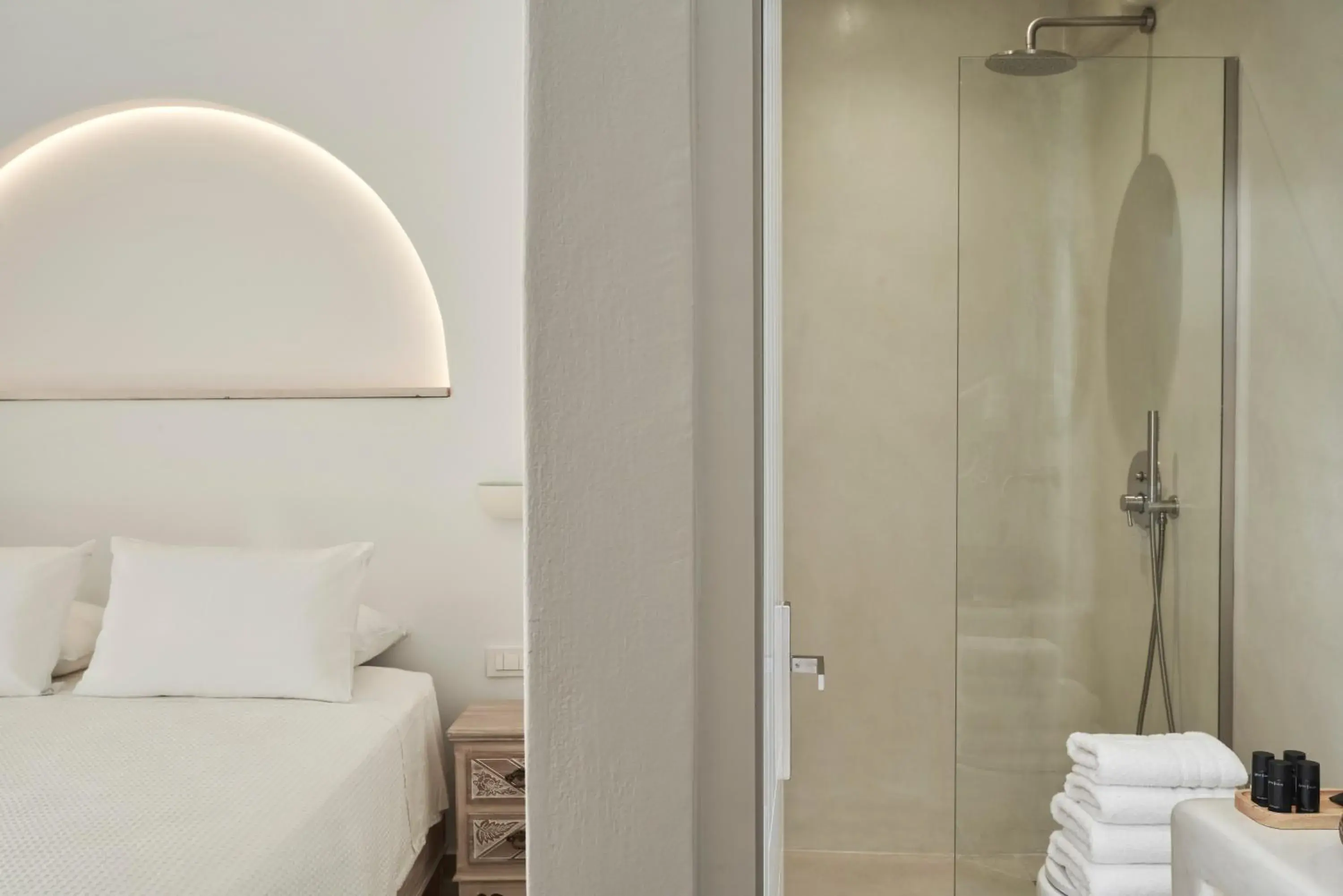 Bathroom, Bed in Galation Bathroom, Bed in Galation