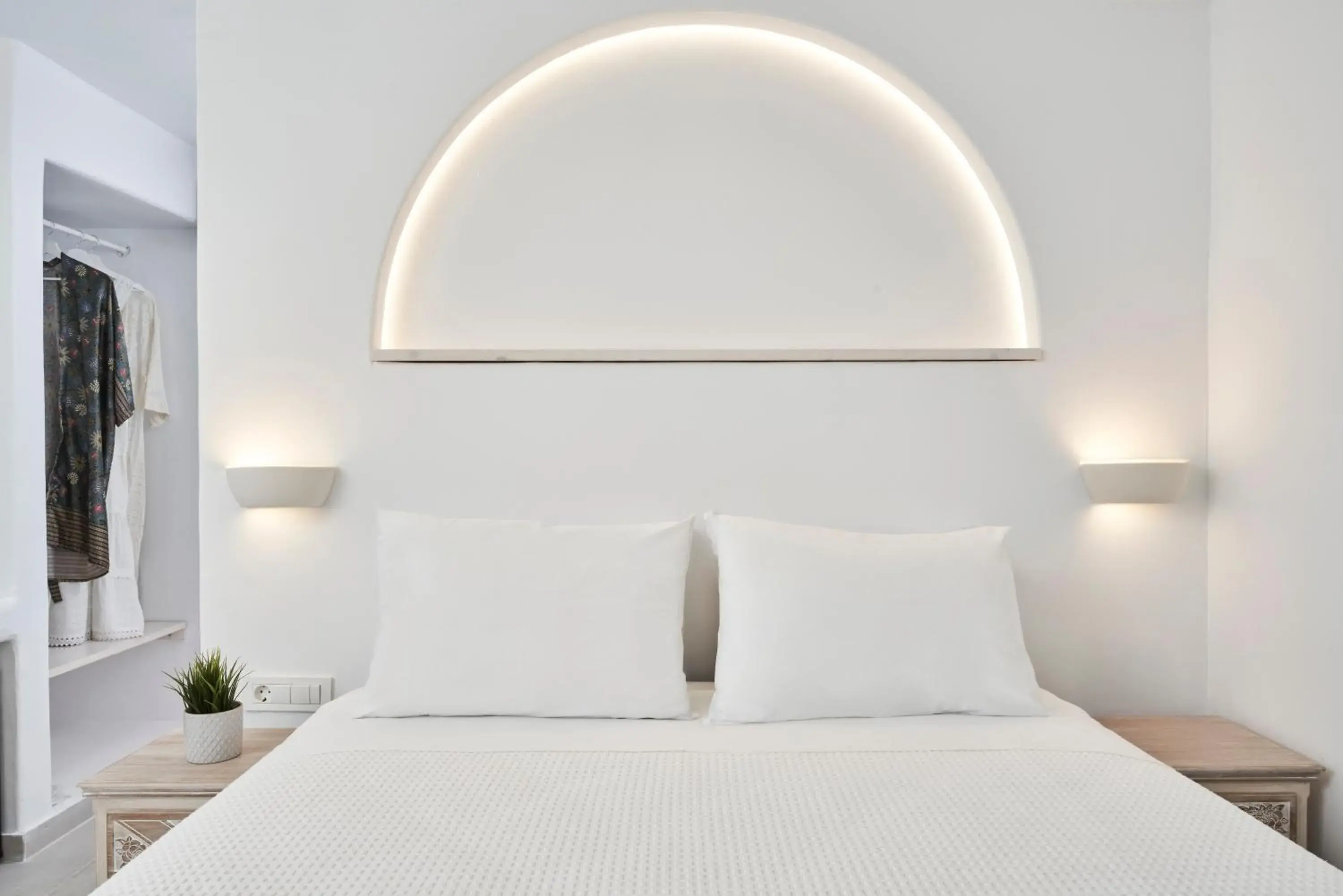 Photo of the whole room, Bed in Galation Photo of the whole room, Bed in Galation