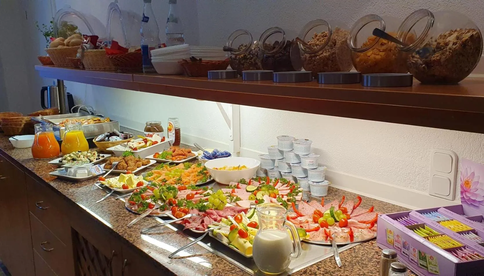 Breakfast in Hotel Astor