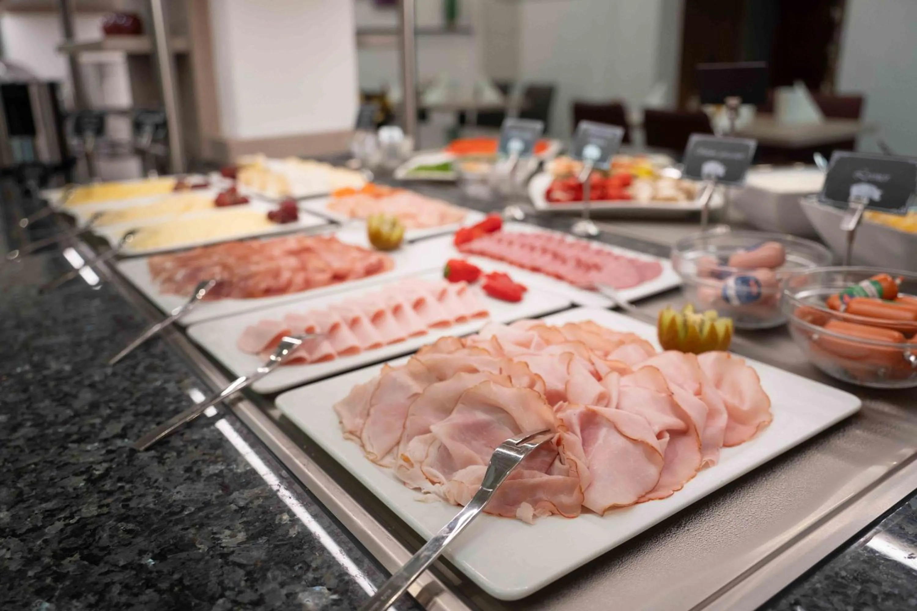 Buffet breakfast in Hotel Am Freischütz