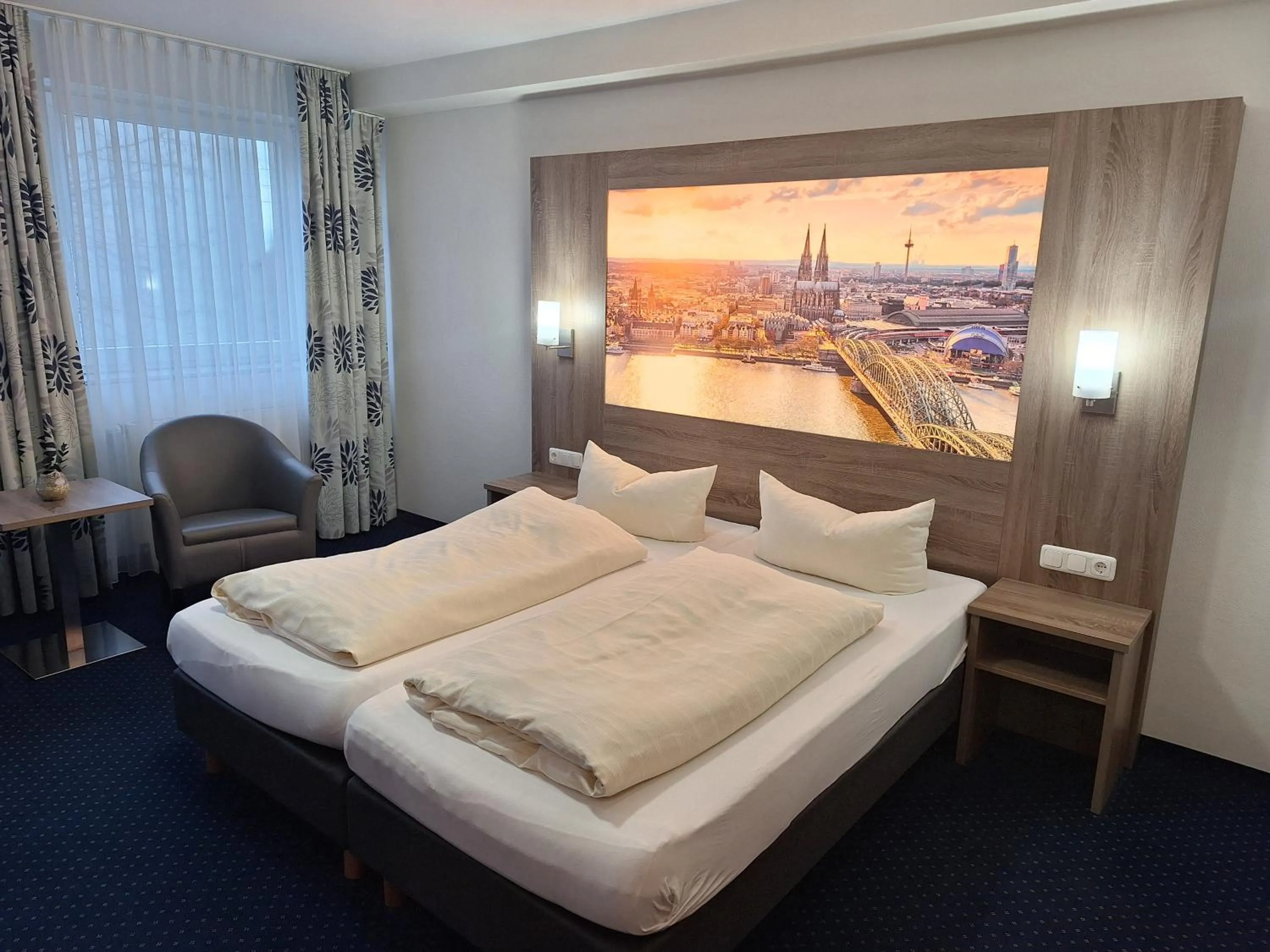 Photo of the whole room, Bed in Hotel Am Freischütz