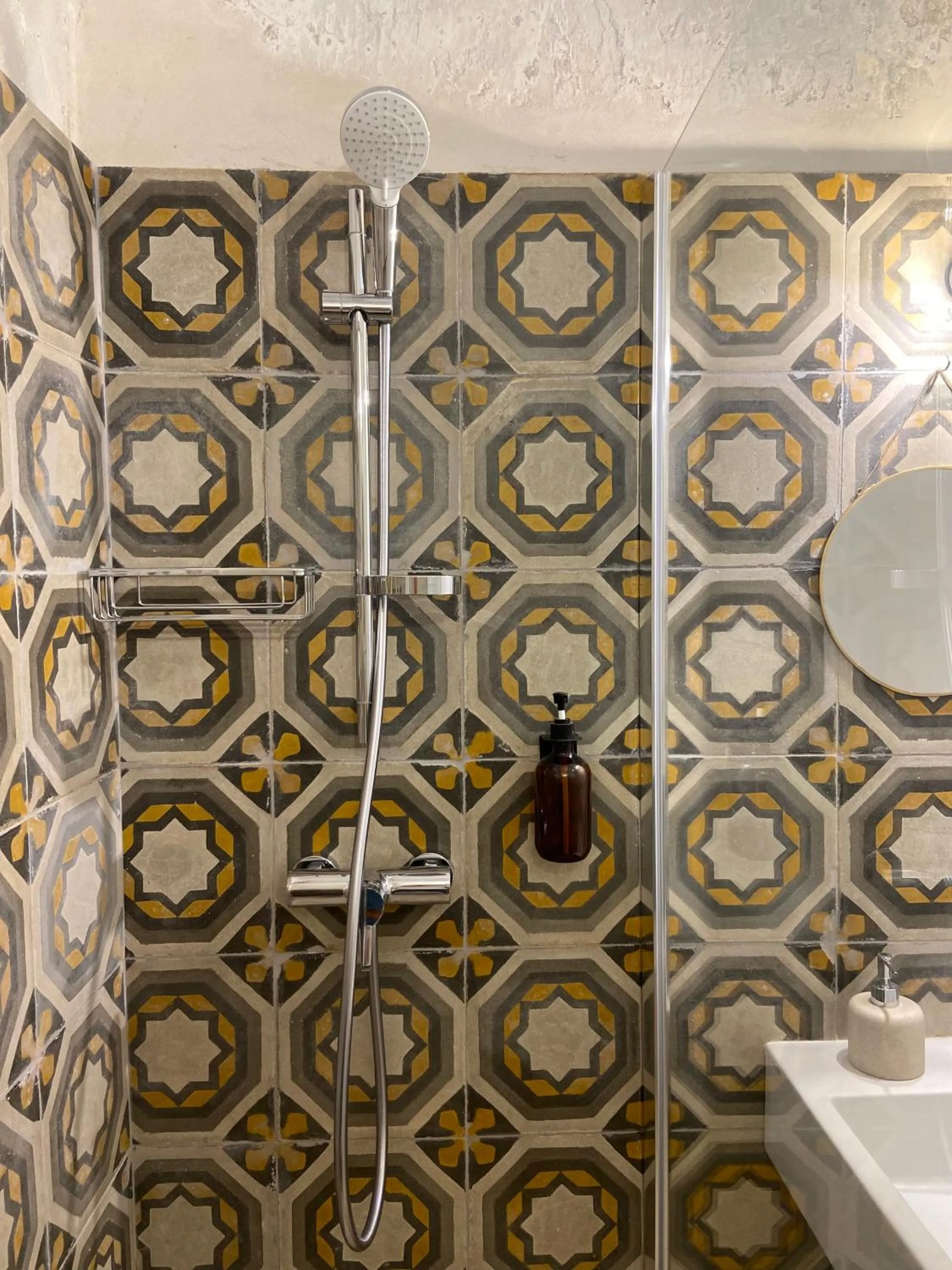 Shower in Galeta Masseria