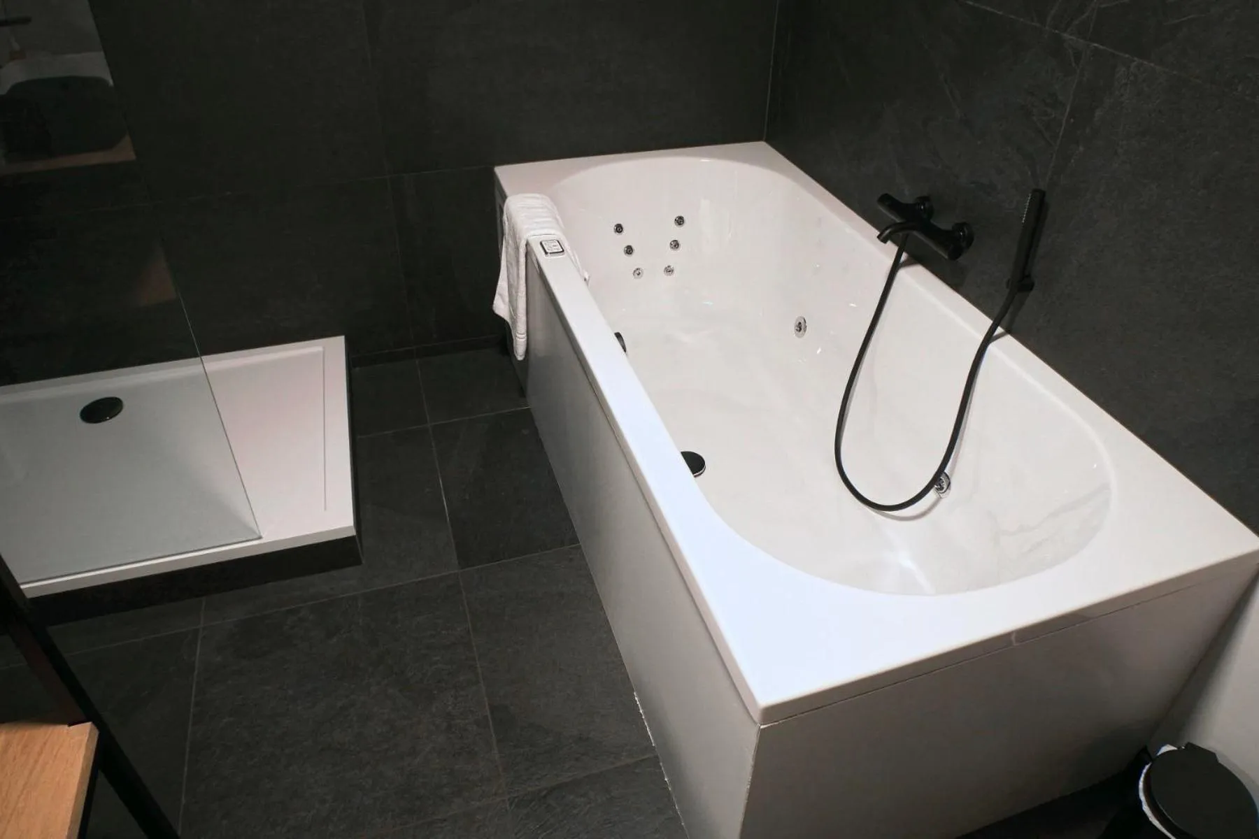 Shower in Hotel & Restaurant Maison Pal'Ange