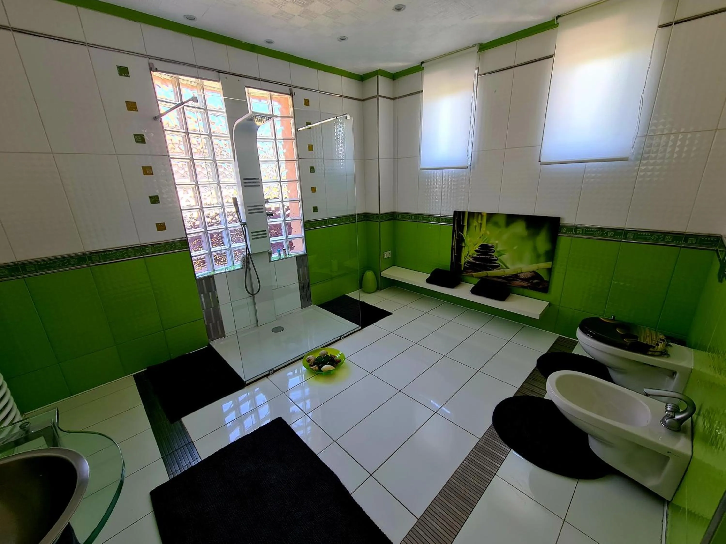 Bathroom in Airport Luxury Apartman 42