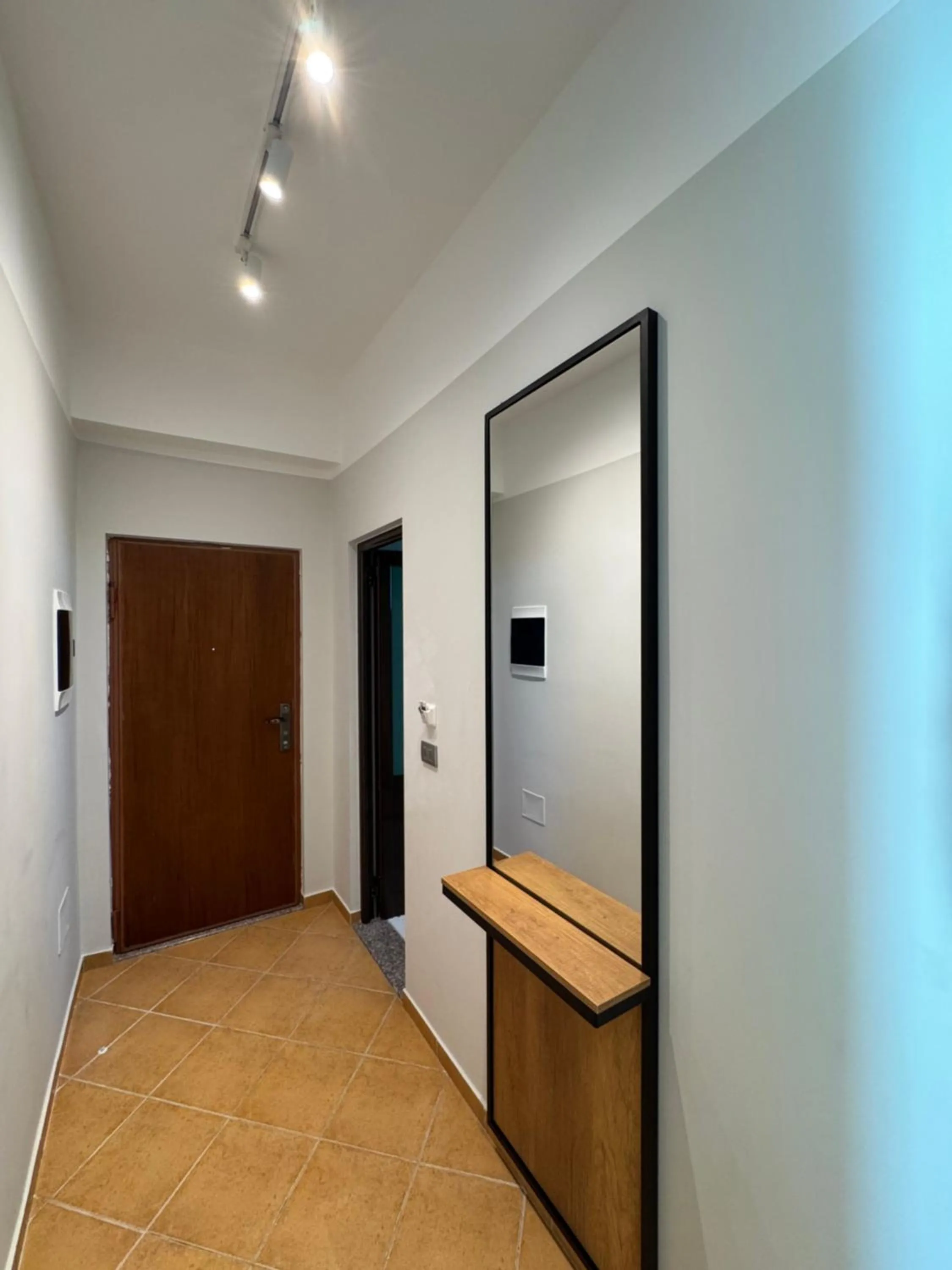 wardrobe in Hotel Cekodhima