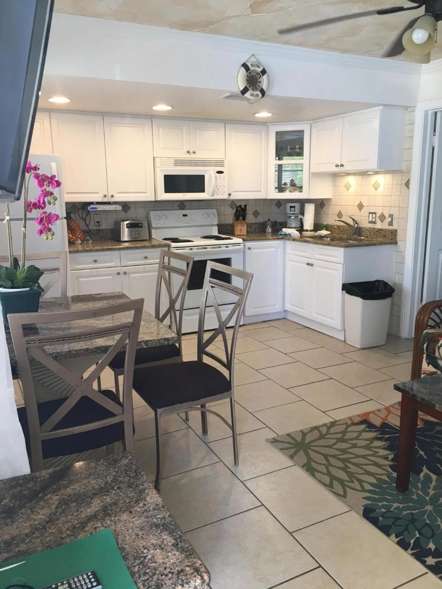 The Monterey Beach Resort