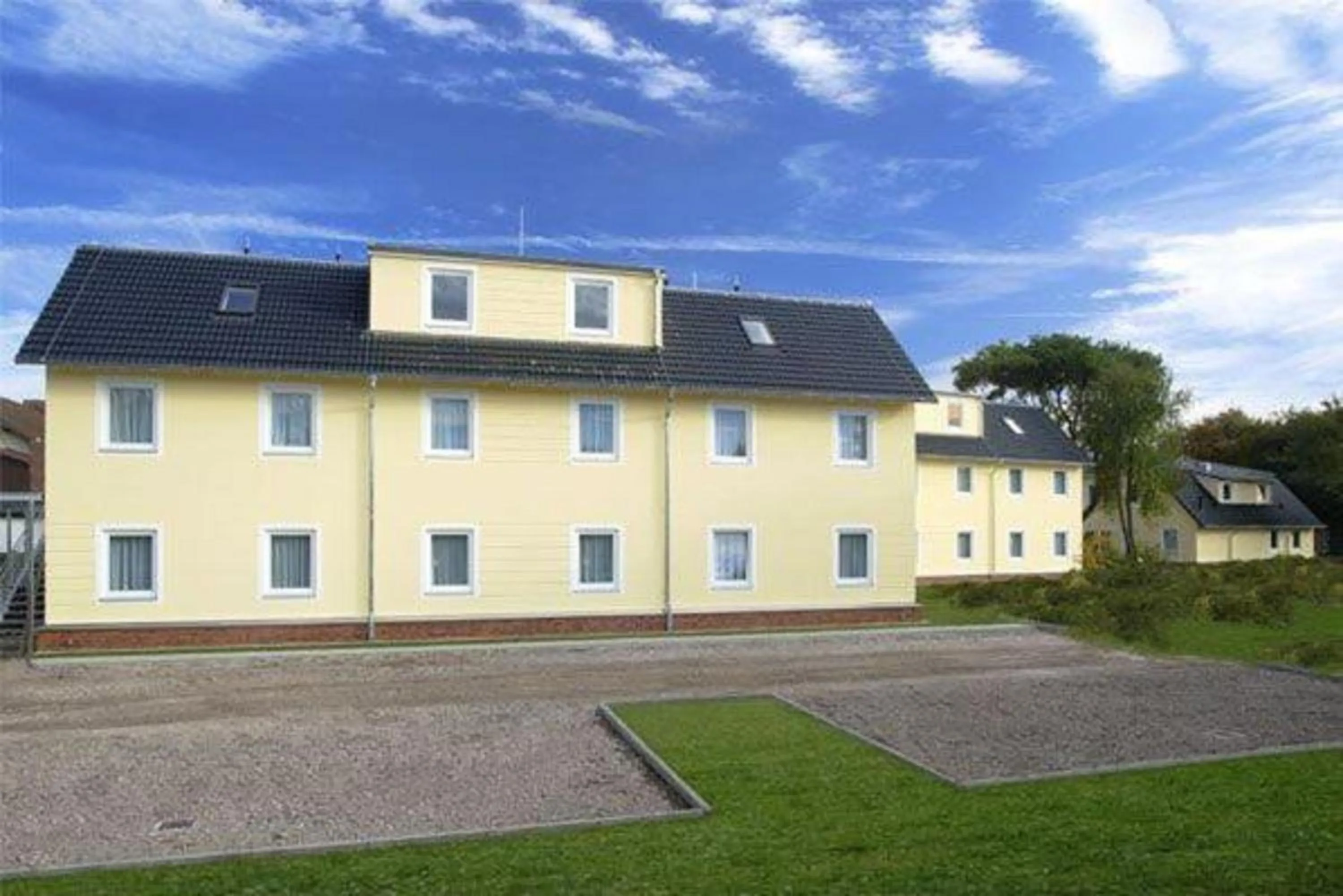 Facade/entrance in meinHotel