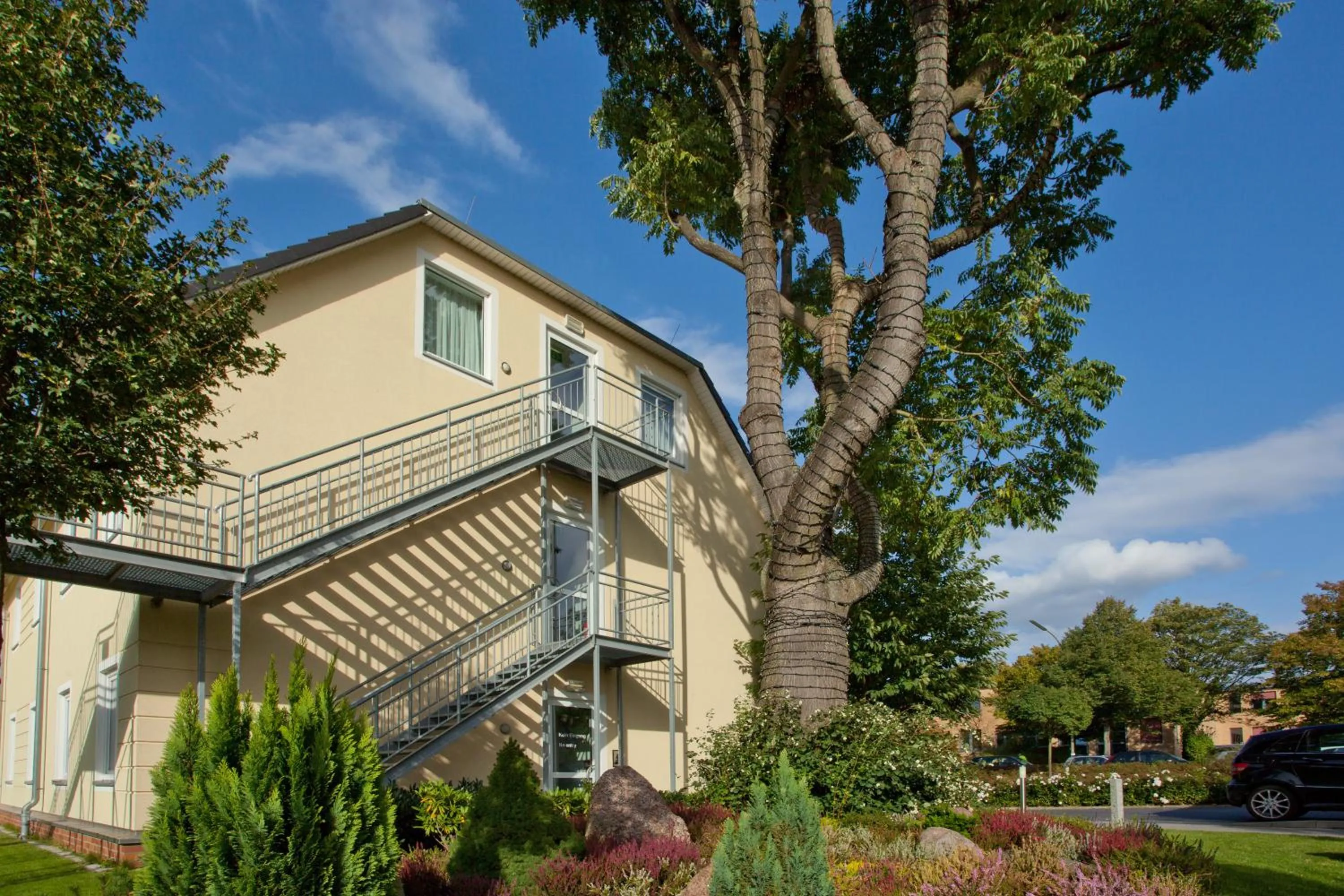 Property building in meinHotel