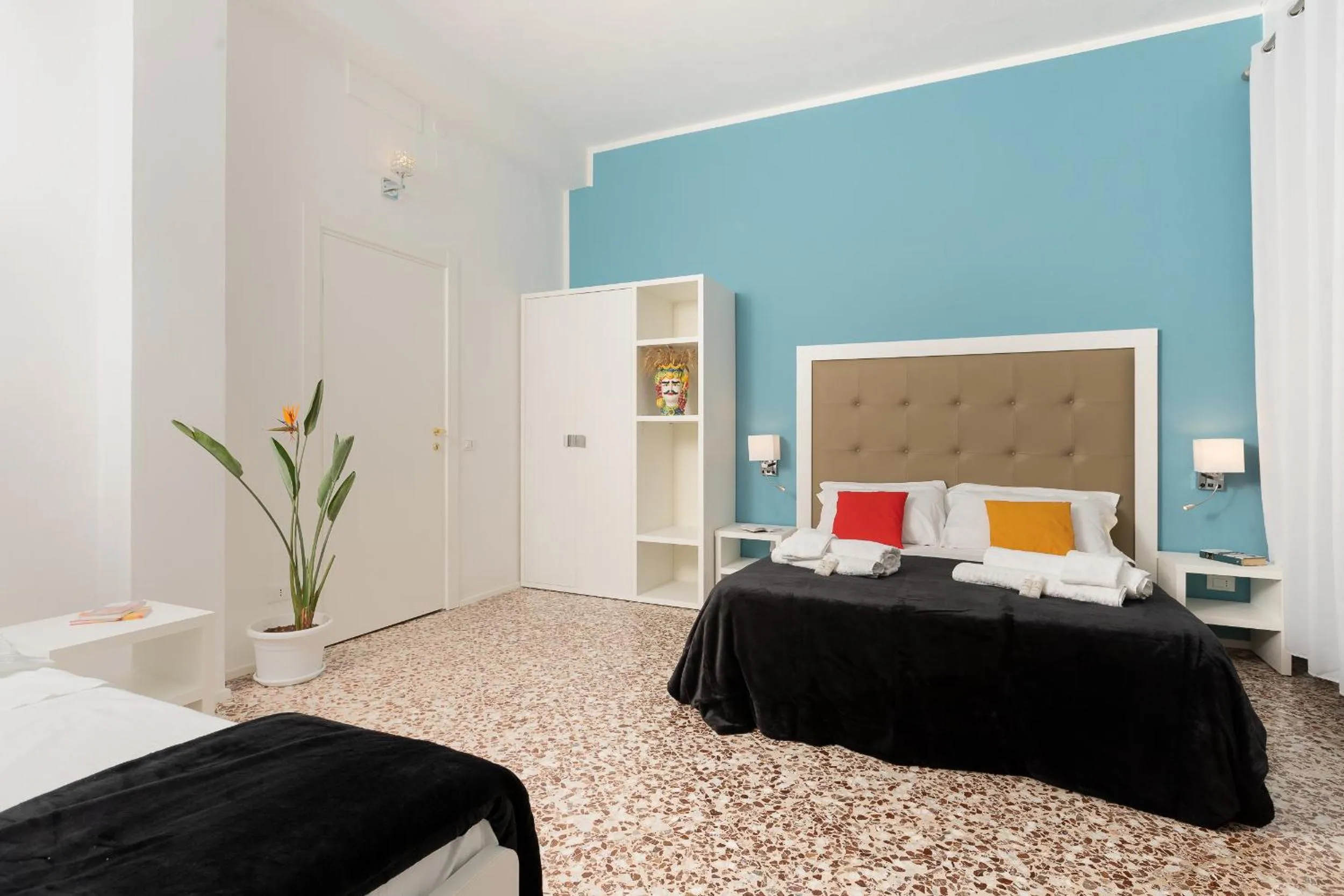 Bedroom, Bed in Regina Margherita