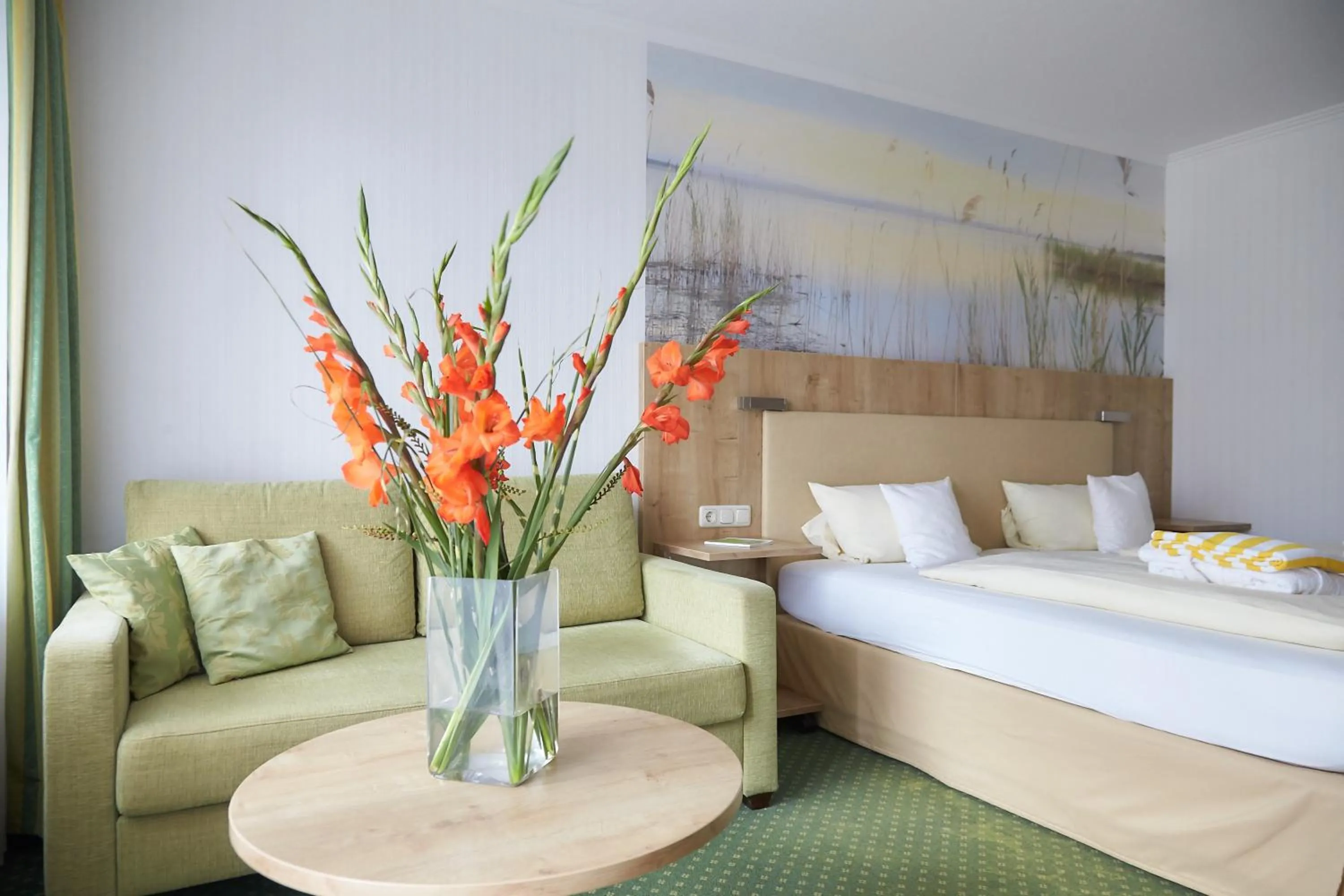 Bed in Flairhotel Hubertus