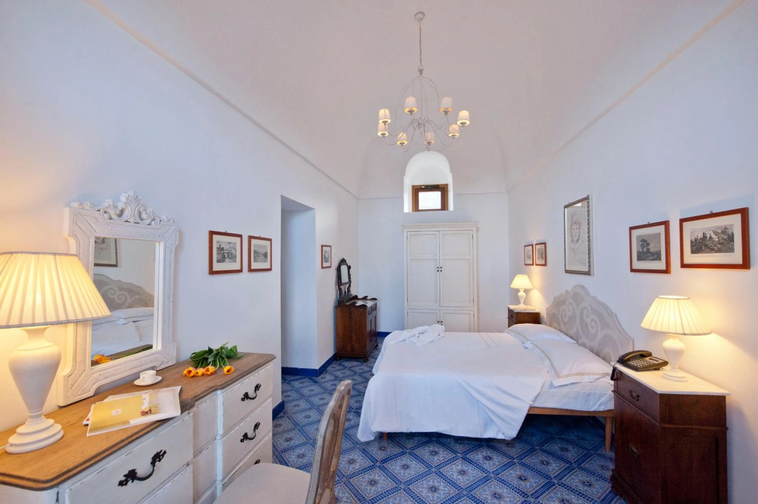 Bed in Resort Acropoli