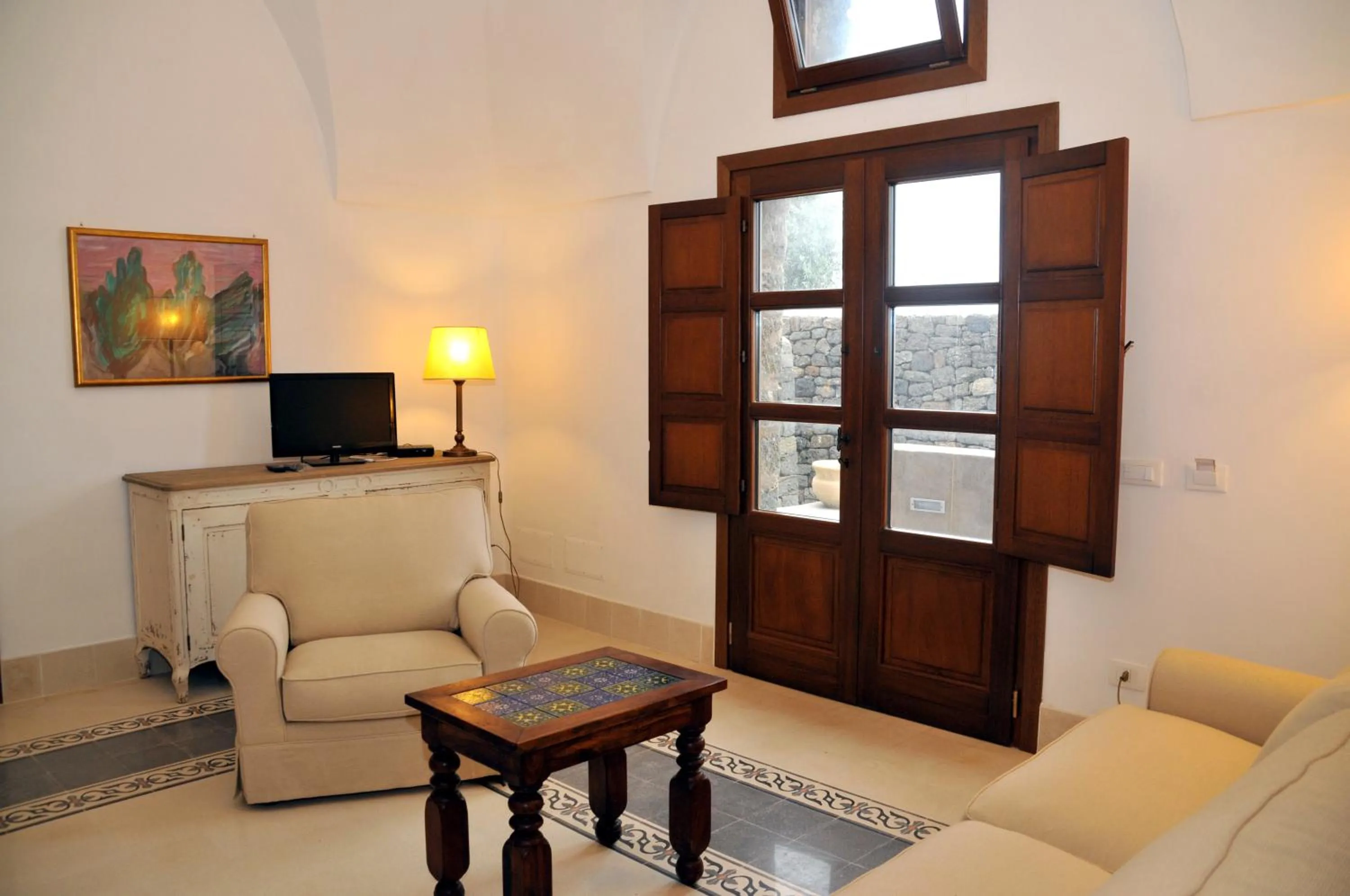 TV and multimedia in Resort Acropoli