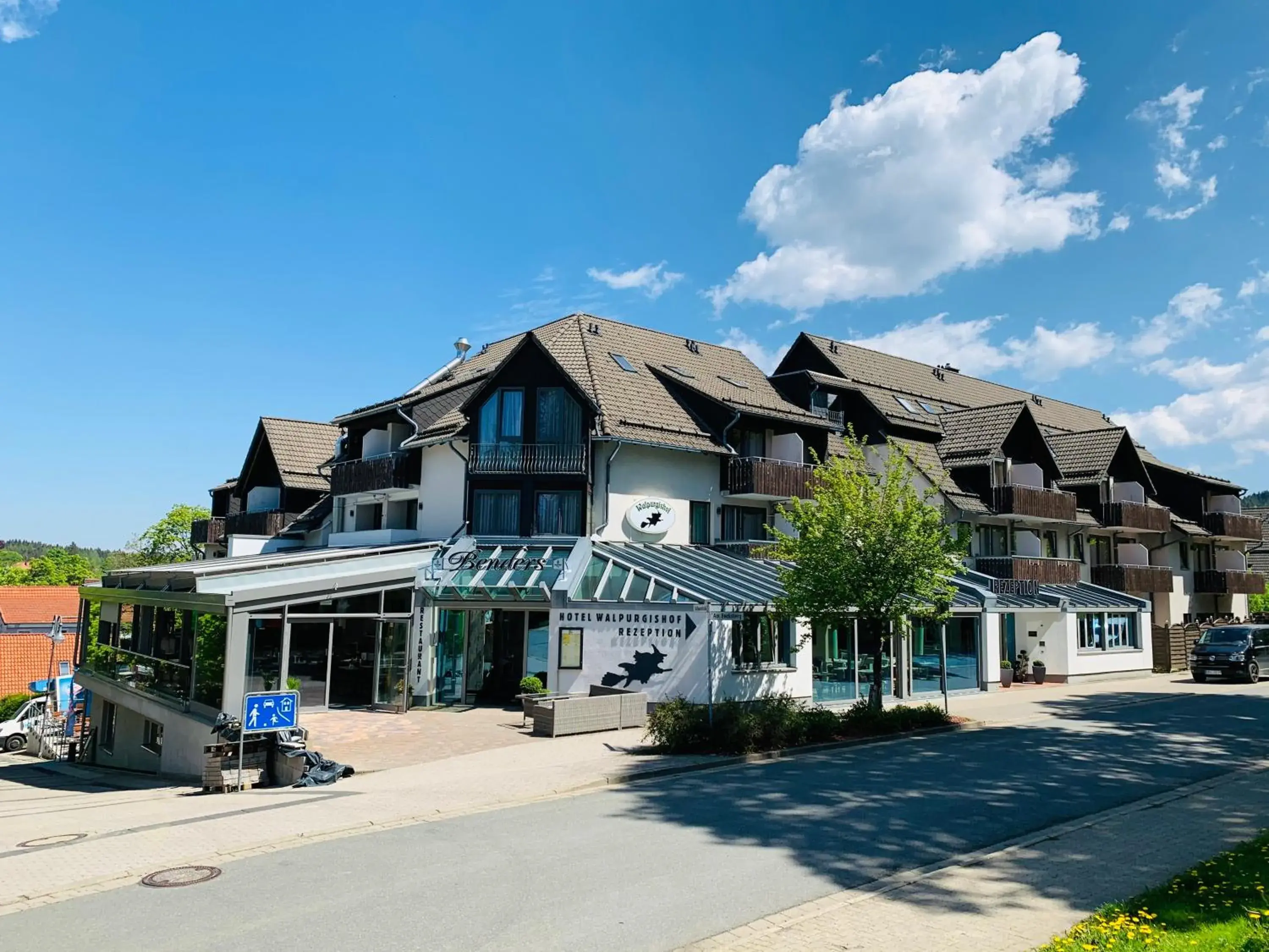 Property building in Walpurgishof Property building in Walpurgishof