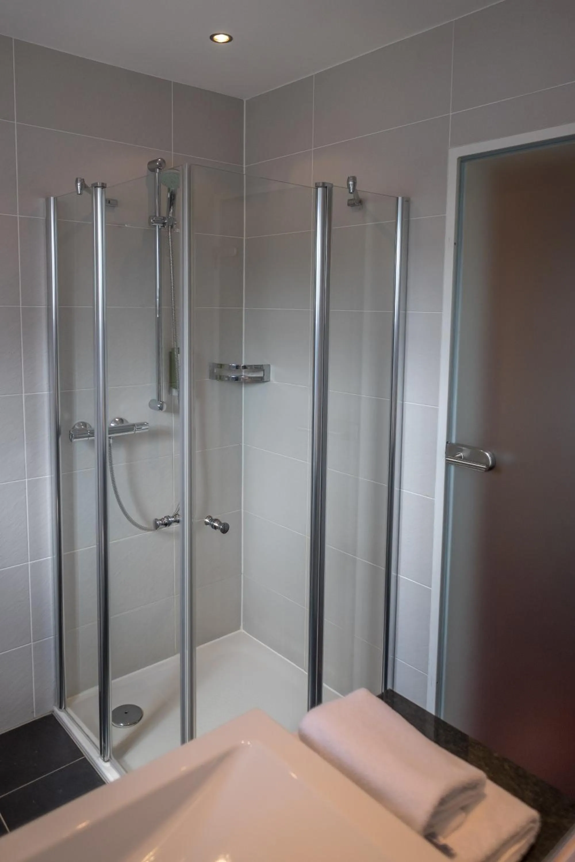 Bathroom, Bed in Walpurgishof