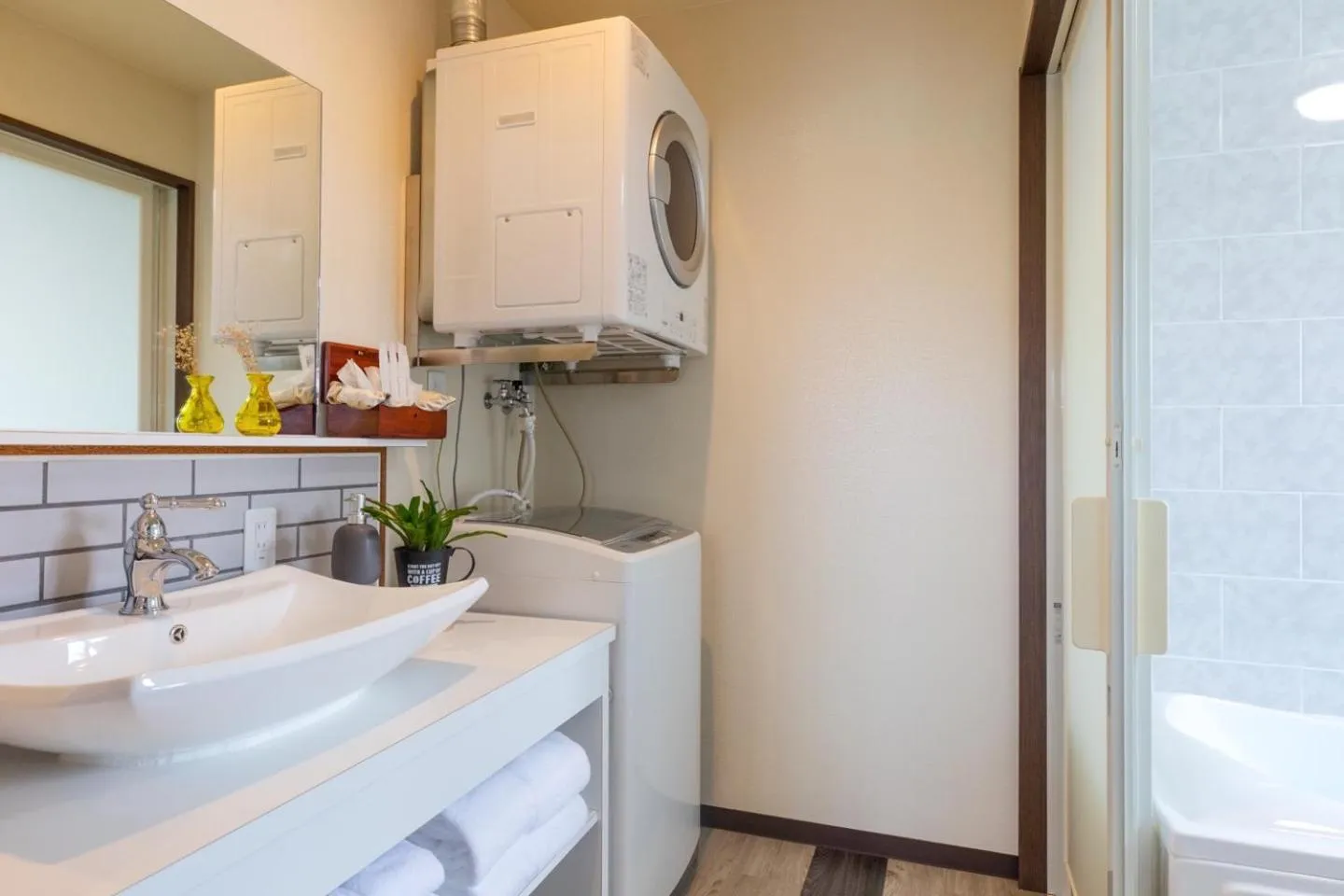 laundry in Good Day Hotel