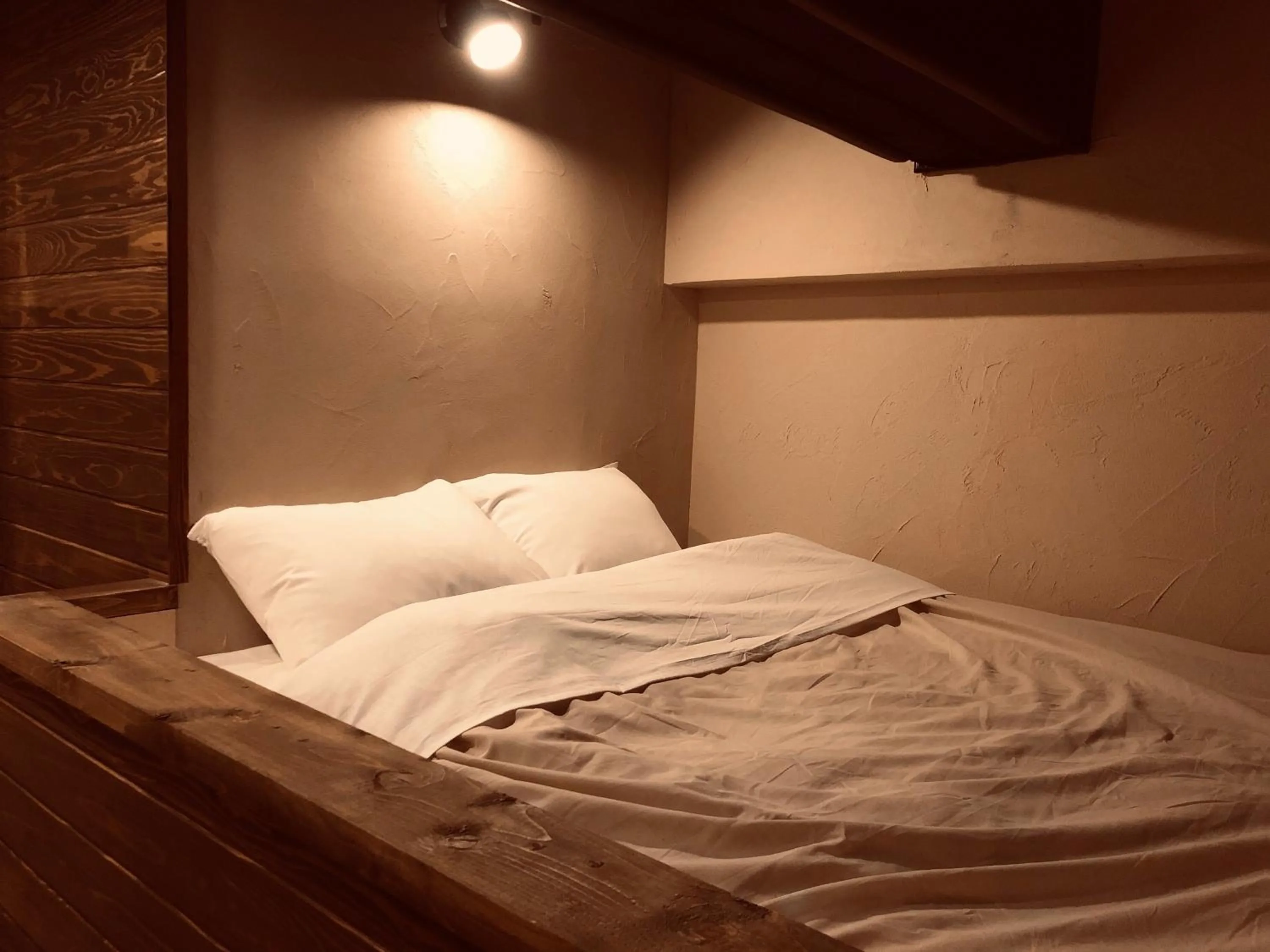 Photo of the whole room, Bed in RoheN ASHINOKO
