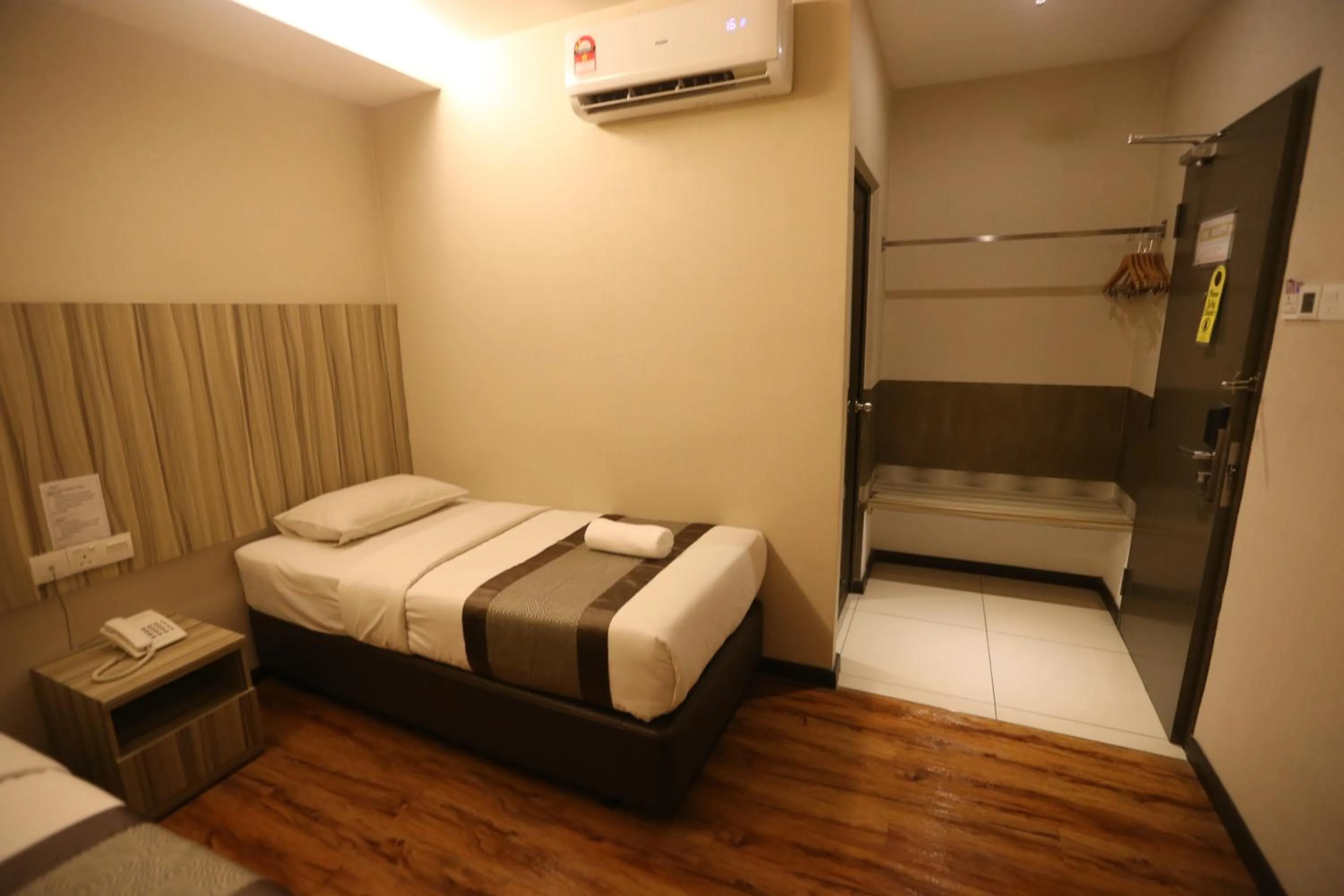 Bed in Kota Heritage Hotel