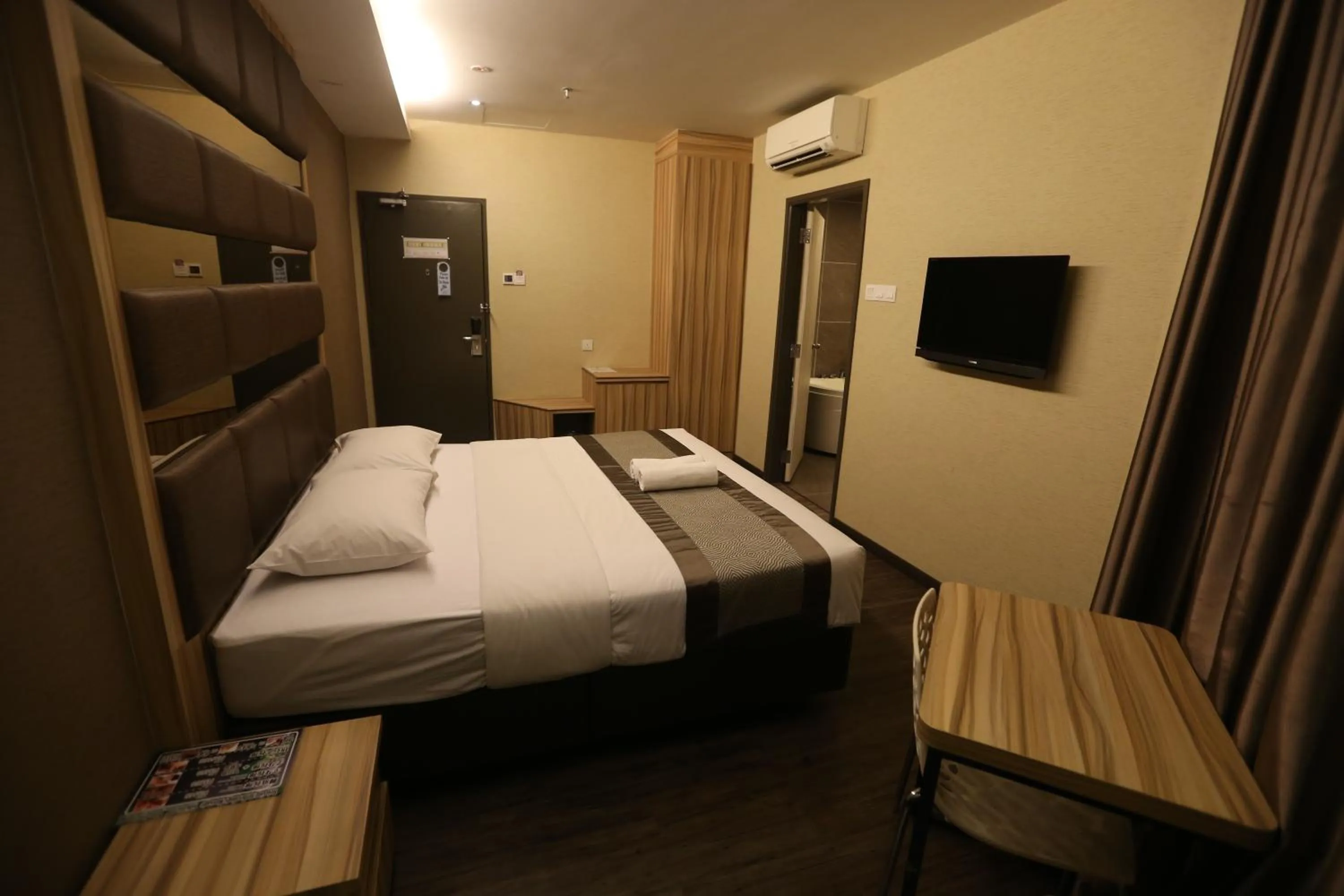 Bed in Kota Heritage Hotel