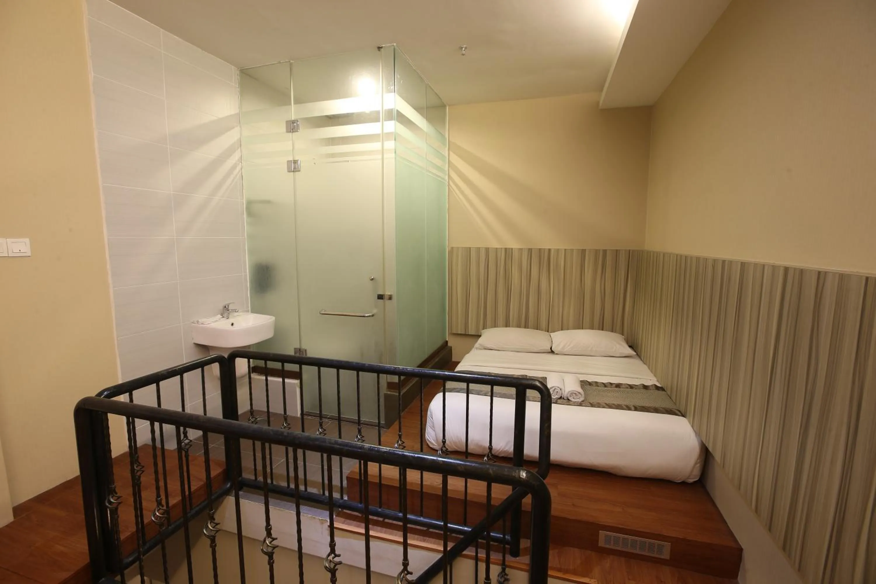 Bed in Kota Heritage Hotel