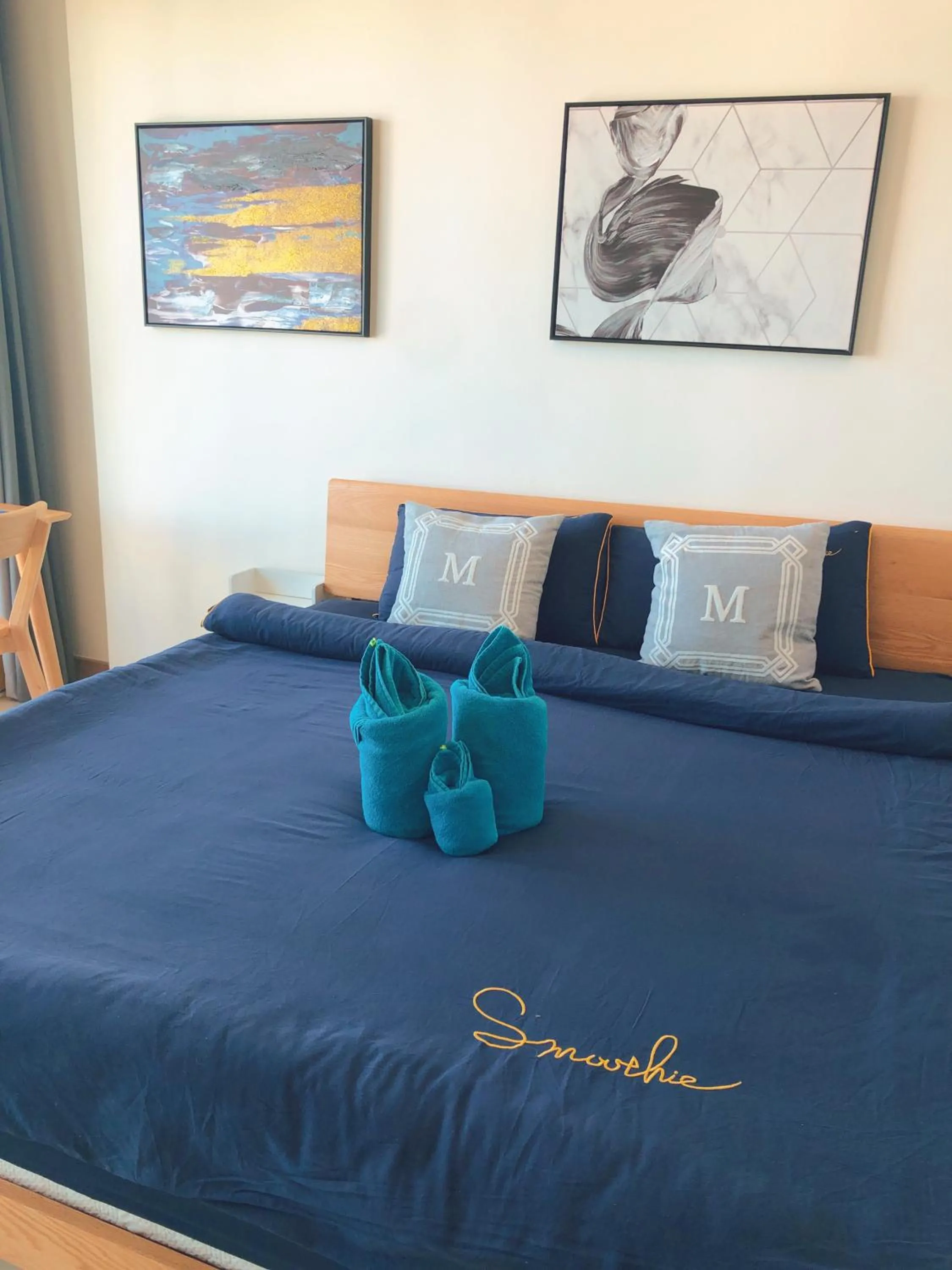 Bed in Riviera Jomtien by Daisy Pattaya