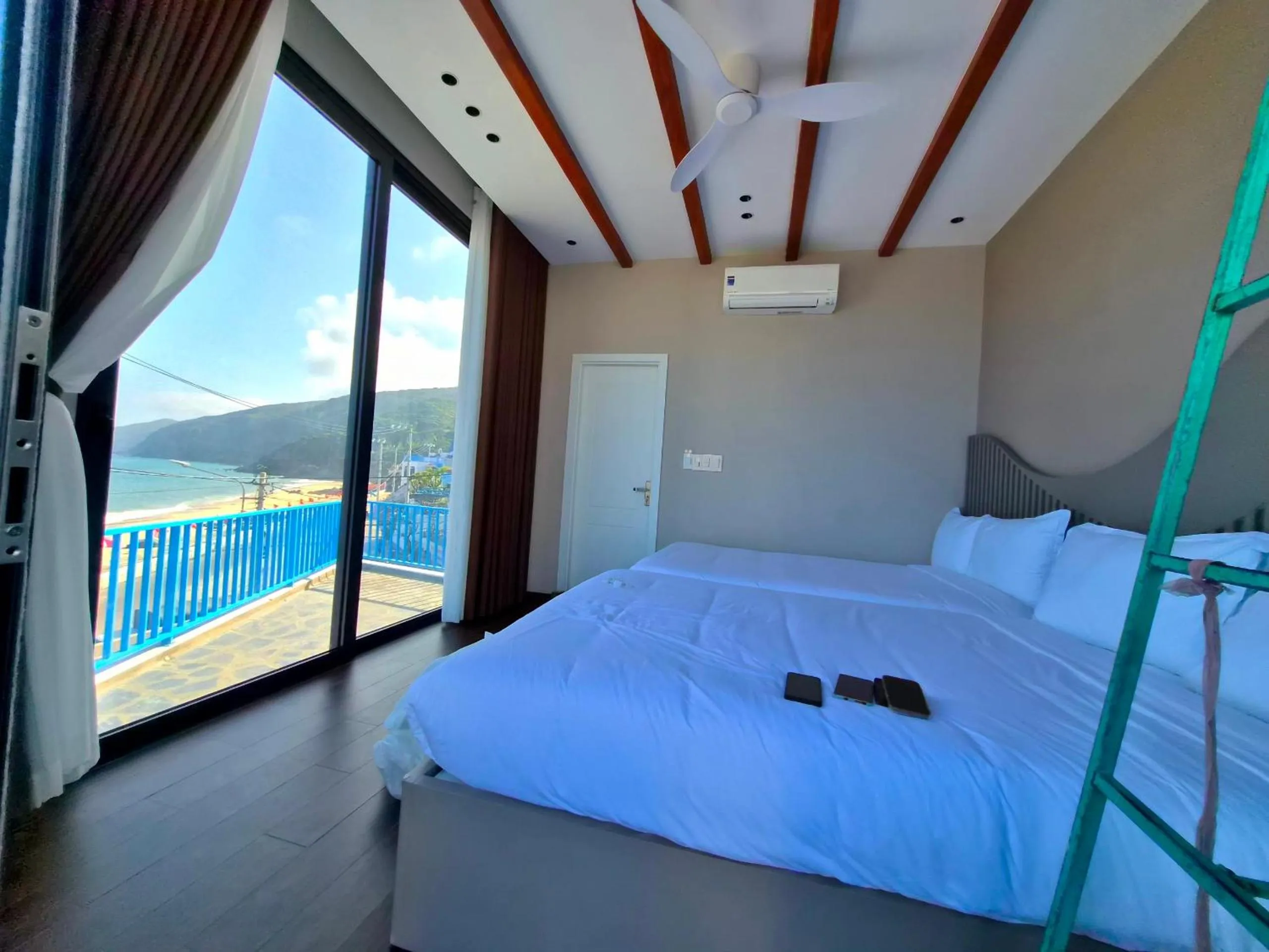 Bed in Chai Village Hotel