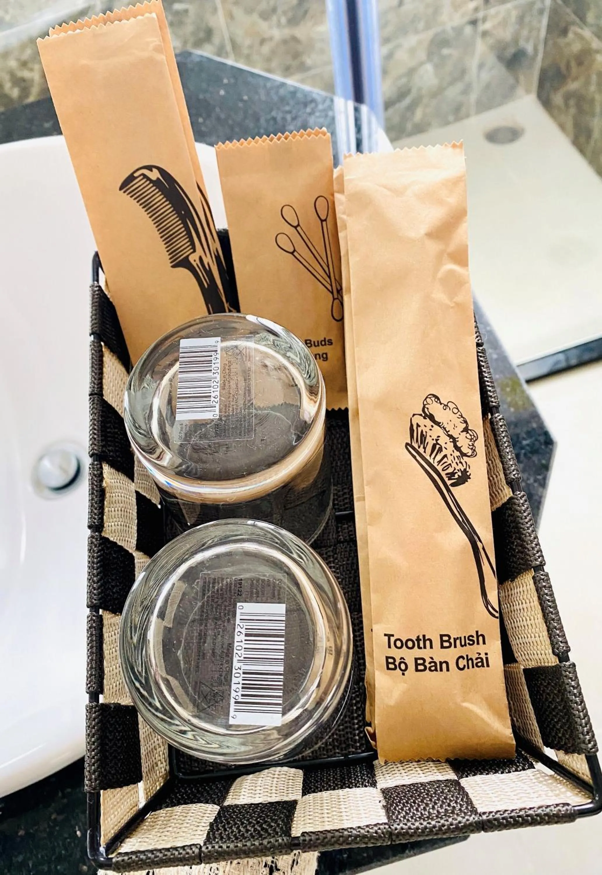 Shower in Dallas Hotel Dalat