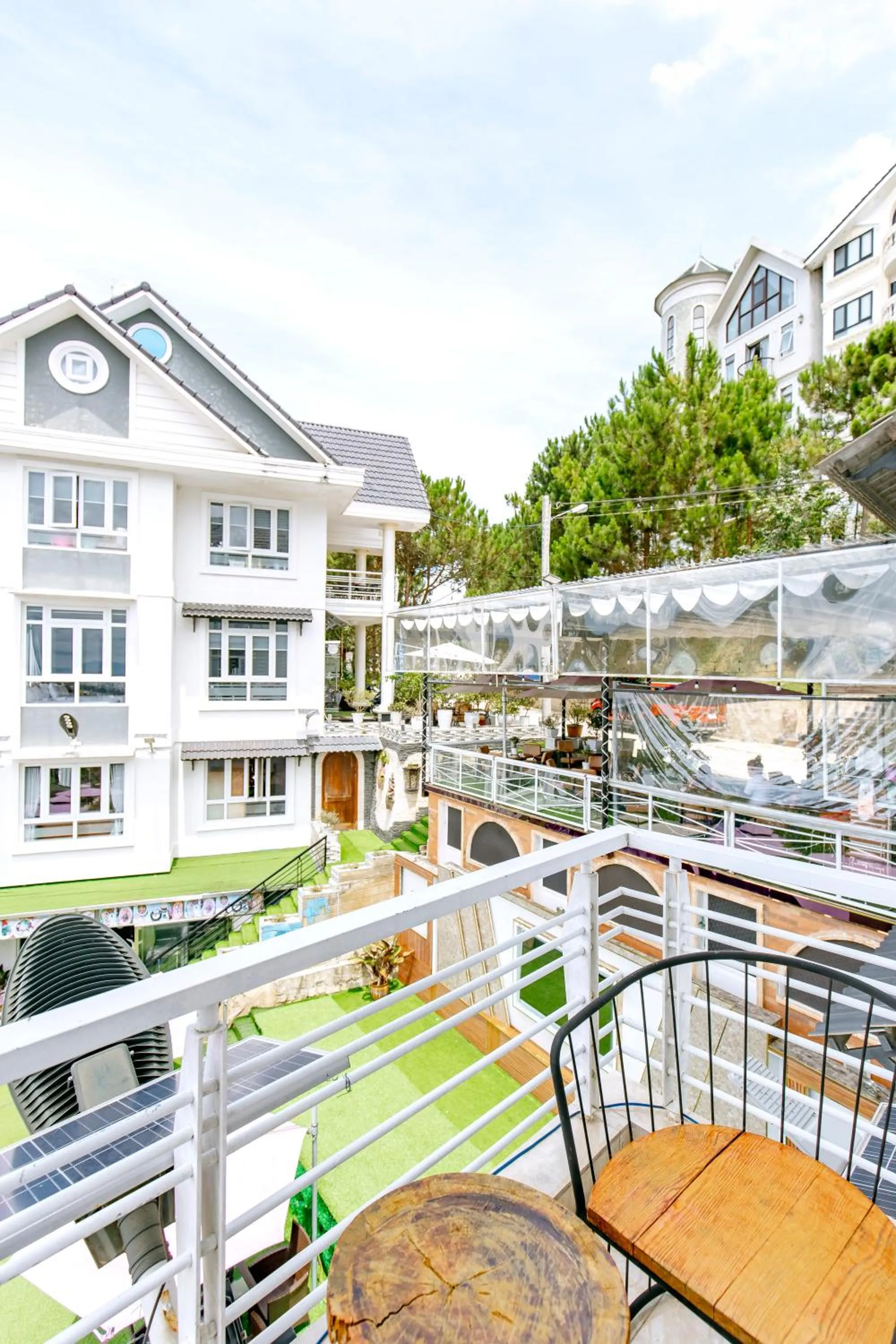 Day in Dallas Hotel Dalat