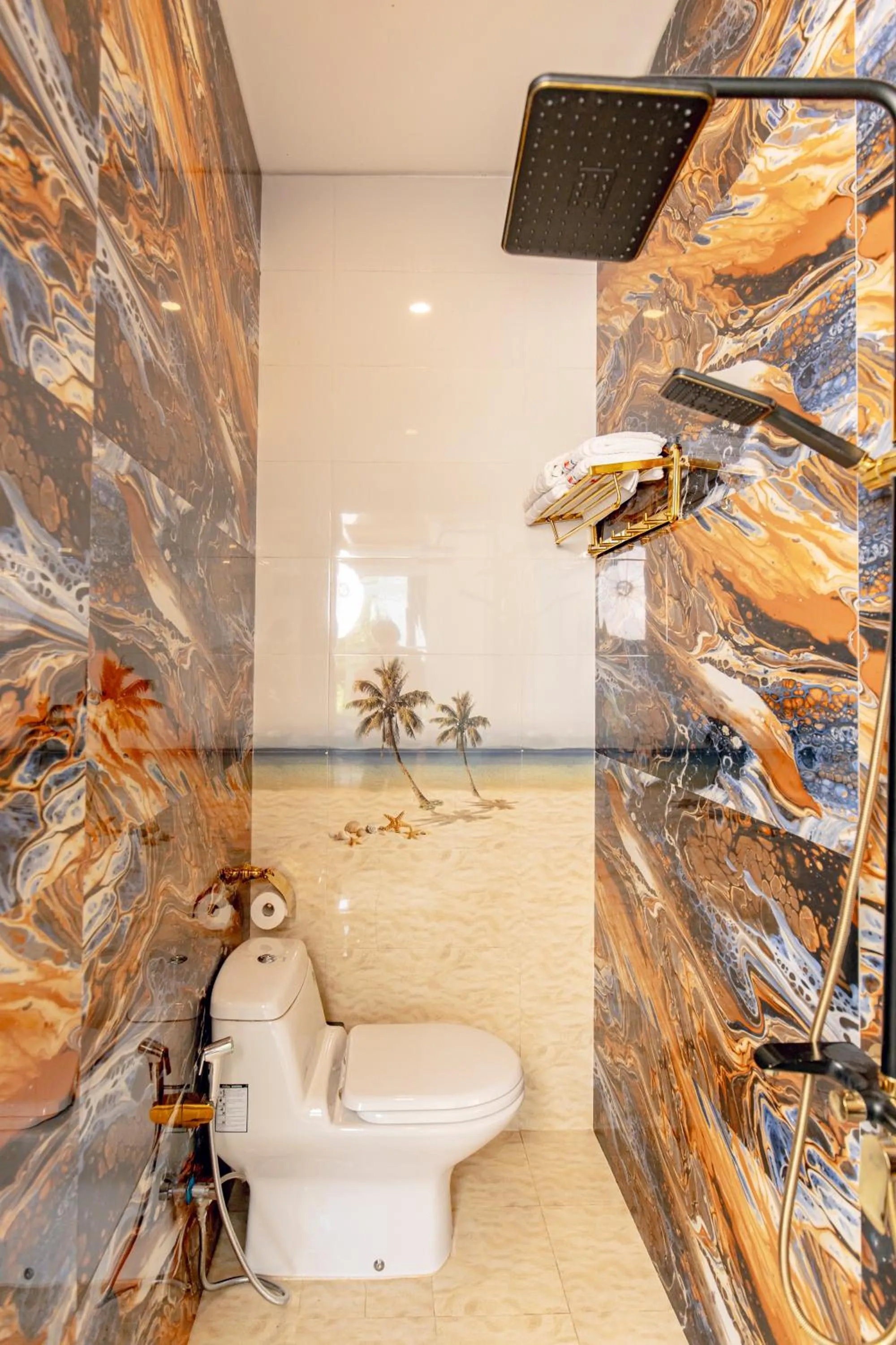 Toilet in Dallas Hotel Dalat