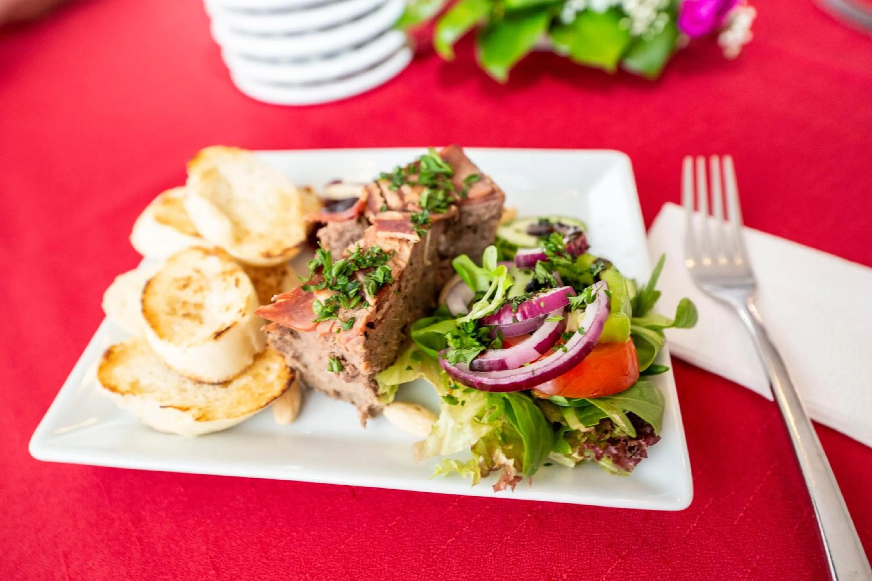 Restaurant/places to eat in Městský hotel Bobík