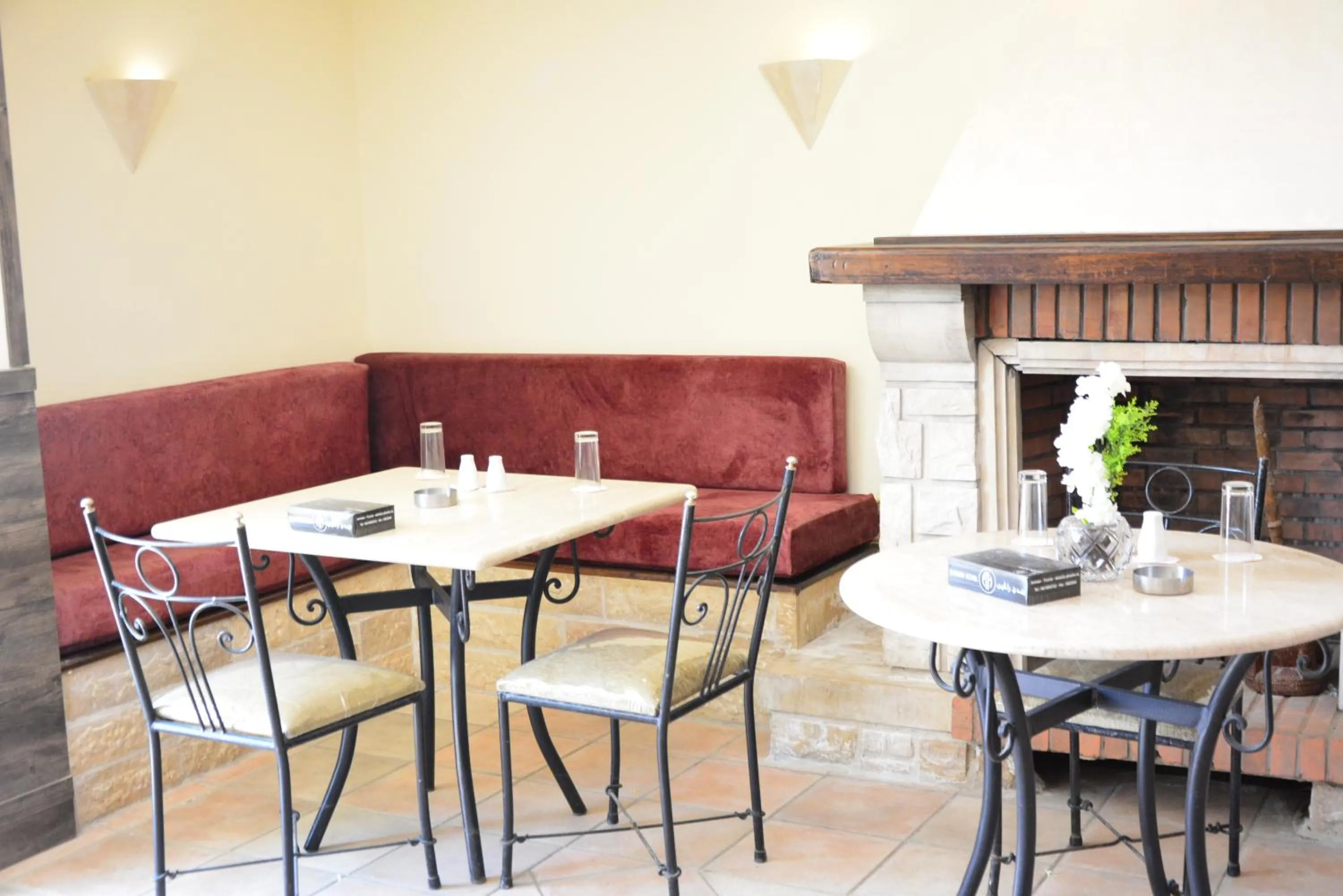 Breakfast in Rakeen Hotel