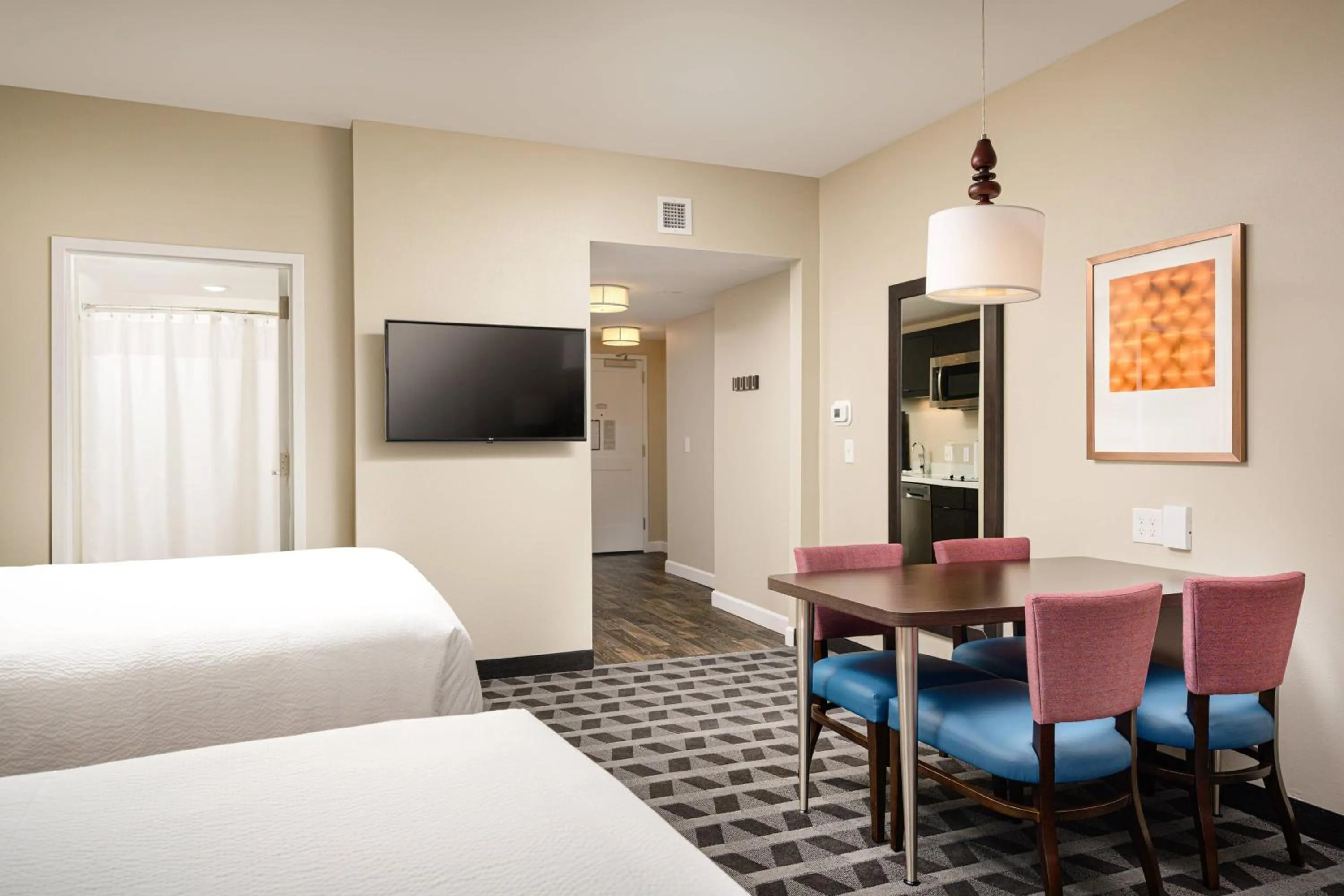 Photo of the whole room, Bed in TownePlace Suites by Marriott Tuscaloosa