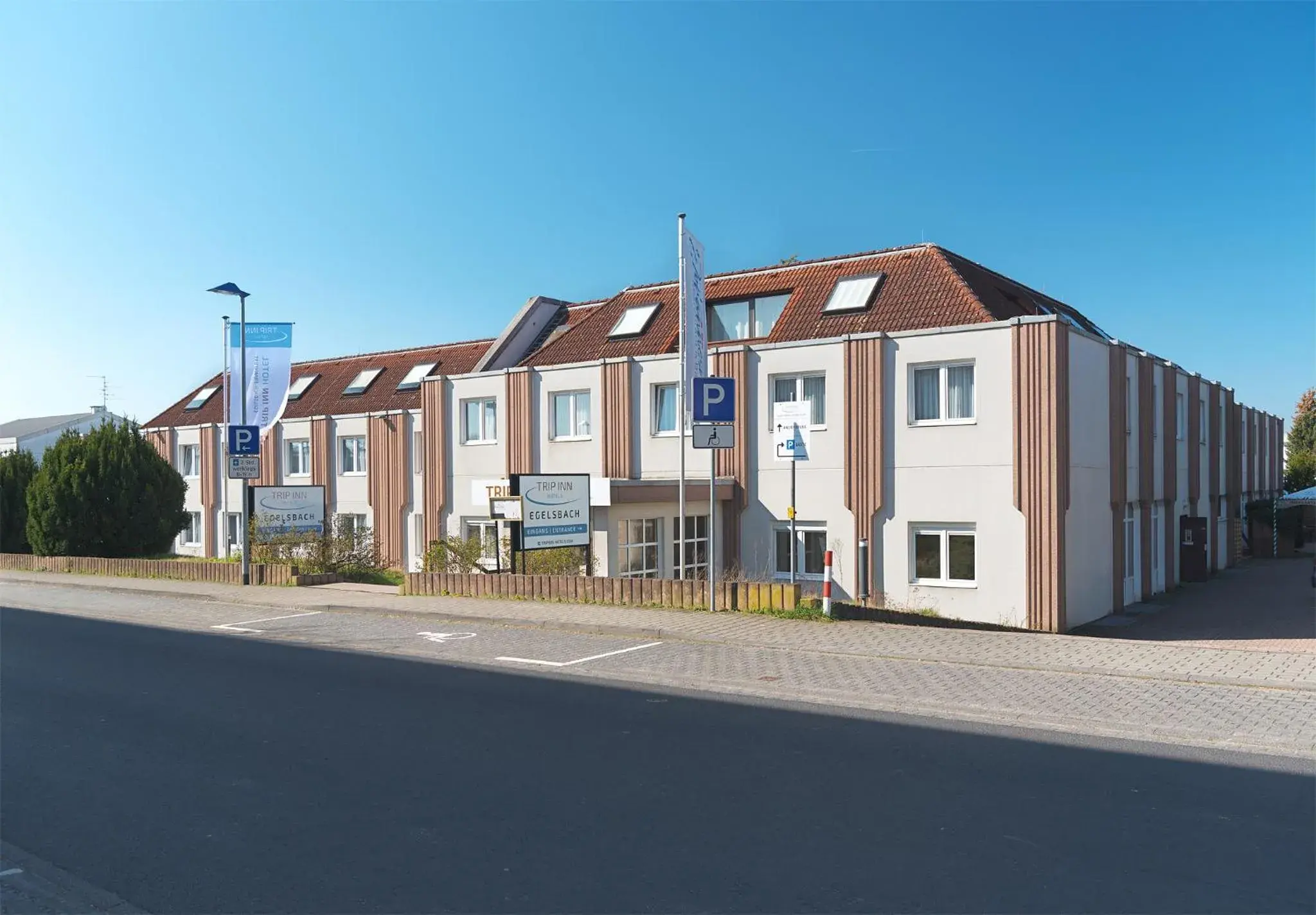 Property building in Trip Inn Hotel Egelsbach Frankfurt Property building in Trip Inn Hotel Egelsbach Frankfurt