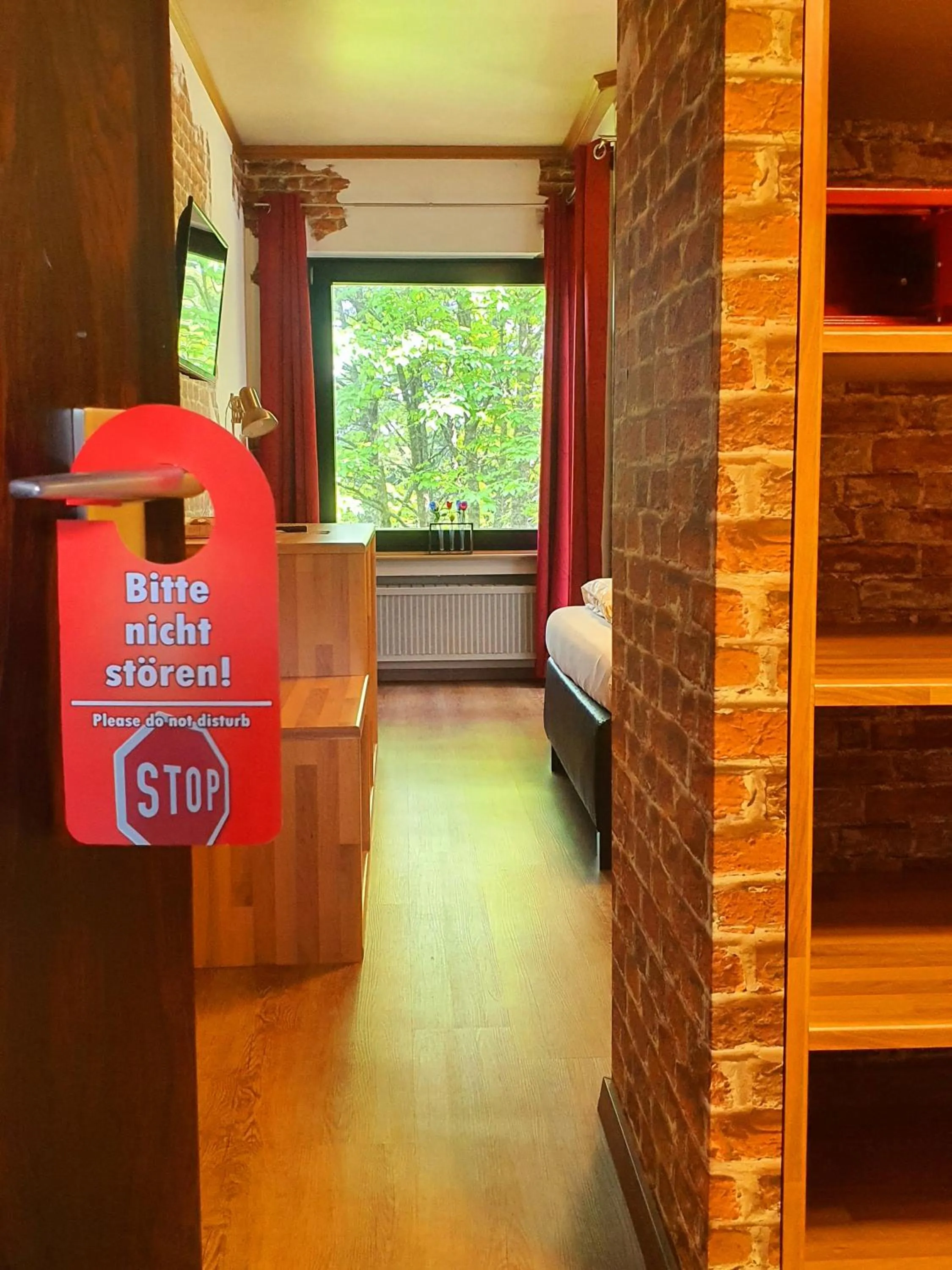 Decorative detail, Bed in Waldgasthaus am Schwarzenbruch