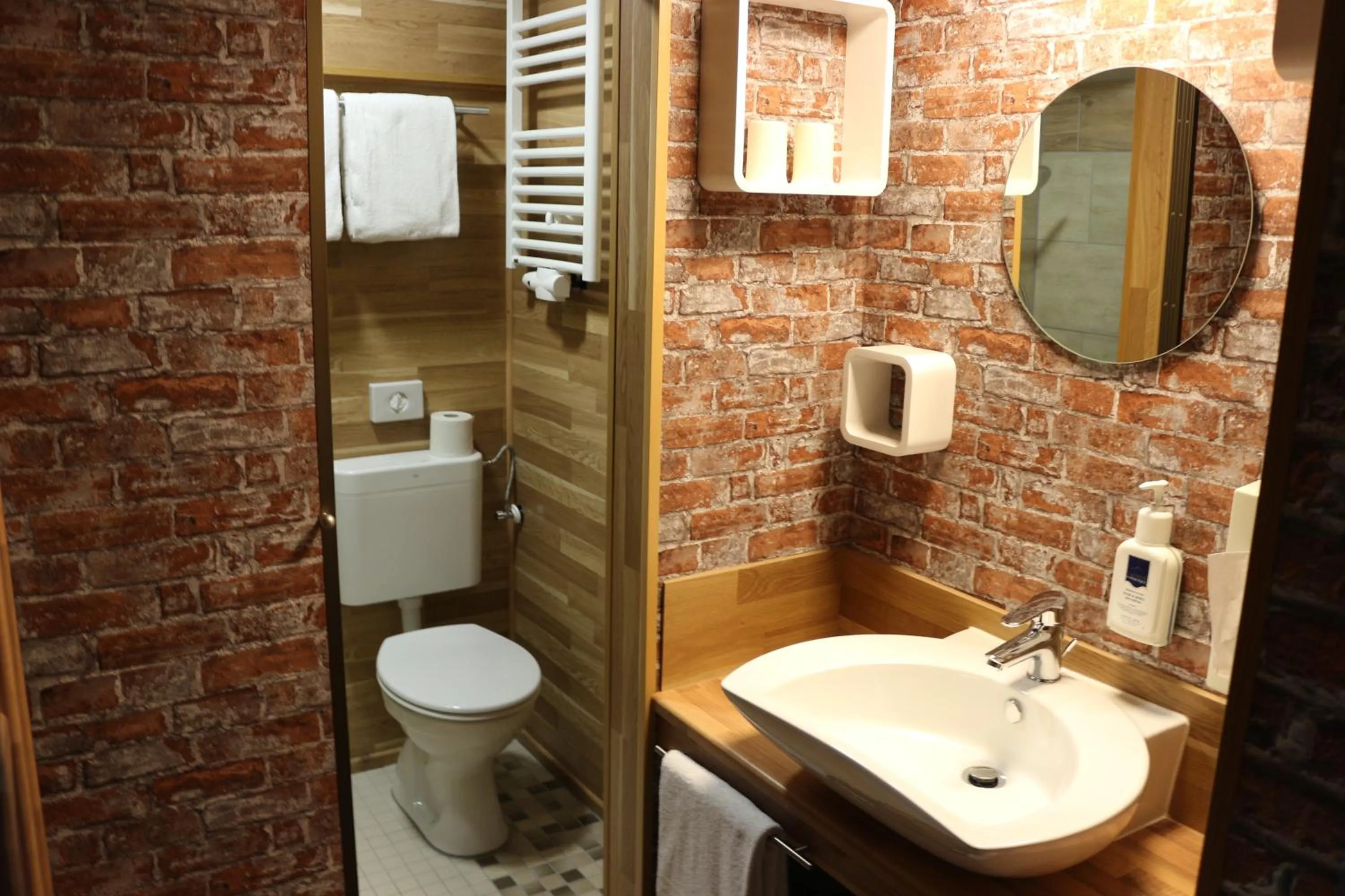 Bathroom in Waldgasthaus am Schwarzenbruch