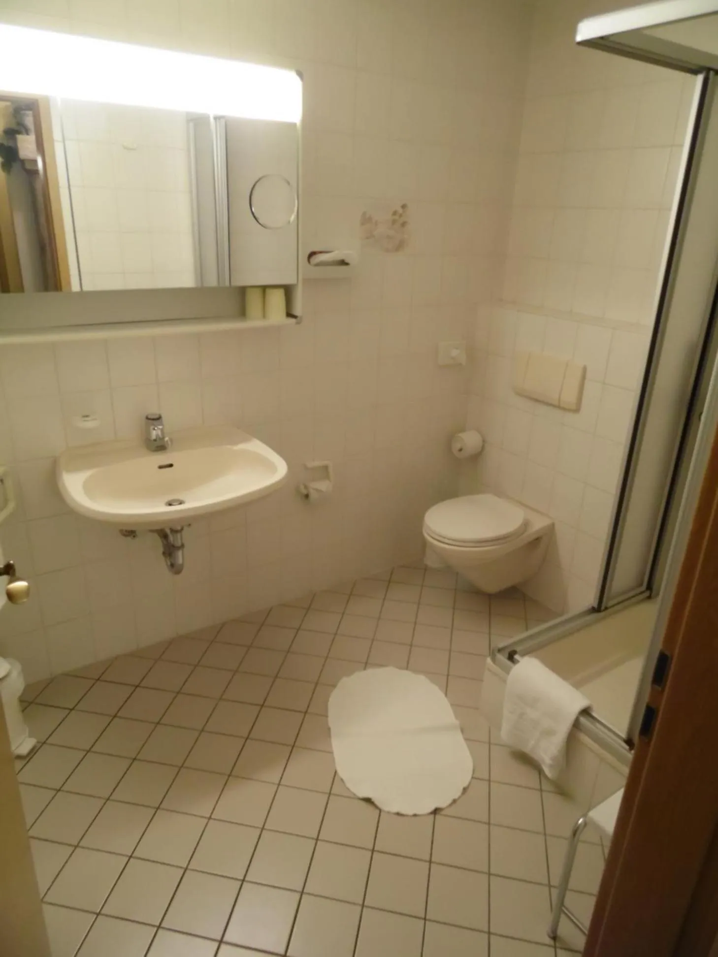 Bathroom in Waldgasthaus am Schwarzenbruch