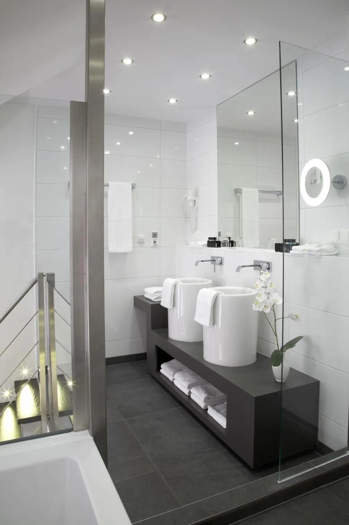 Bathroom in Van der Valk Hotel Hildesheim