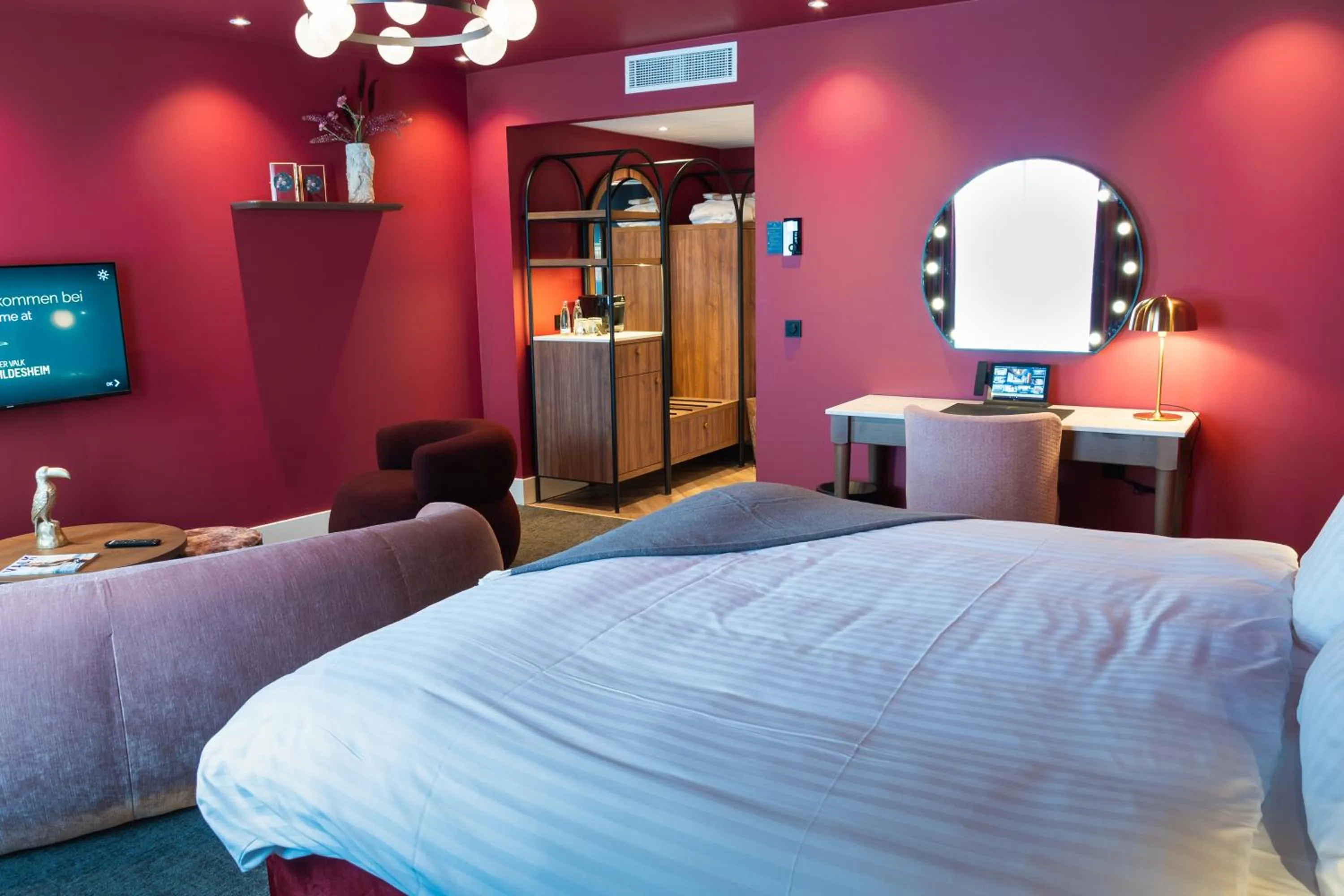 Photo of the whole room, Bed in Van der Valk Hotel Hildesheim