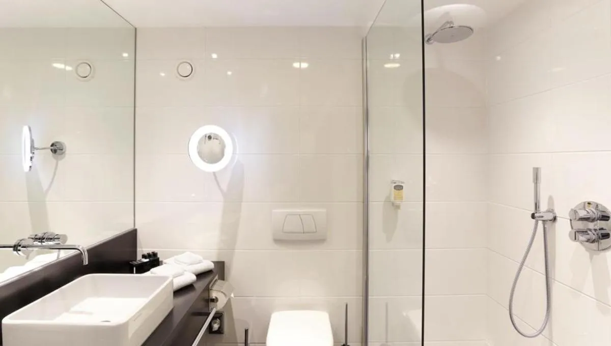 Bathroom in Van der Valk Hotel Hildesheim