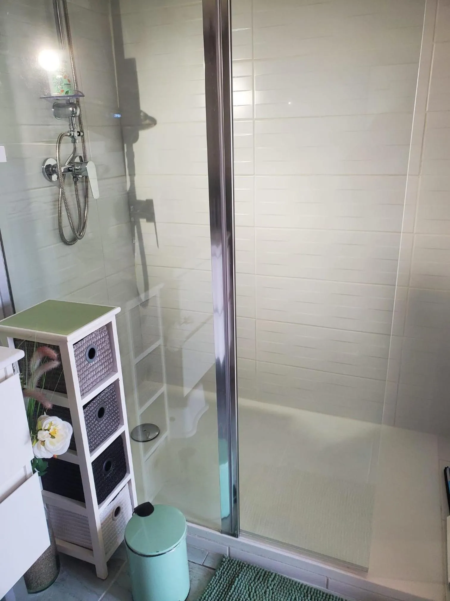 " Chez NADOU " 2 Chambres d' Hôtes dans maison indépendante à 4 Kms d'Uzès