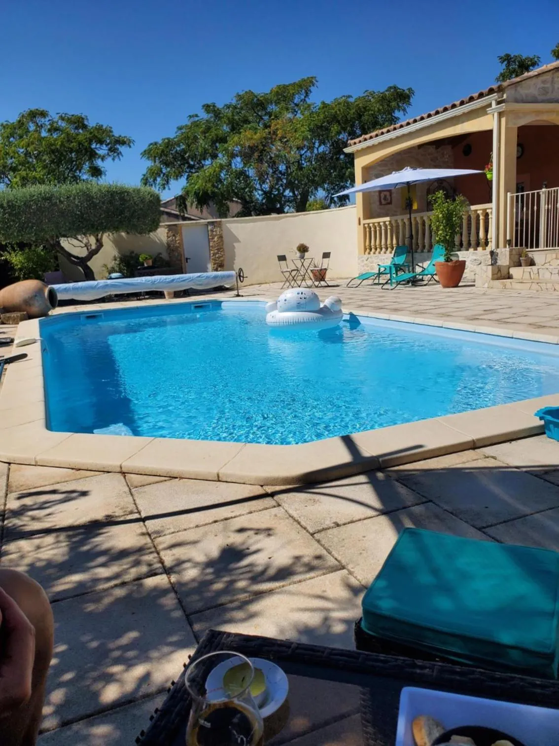" Chez NADOU " 2 Chambres d' Hôtes dans maison indépendante à 4 Kms d'Uzès