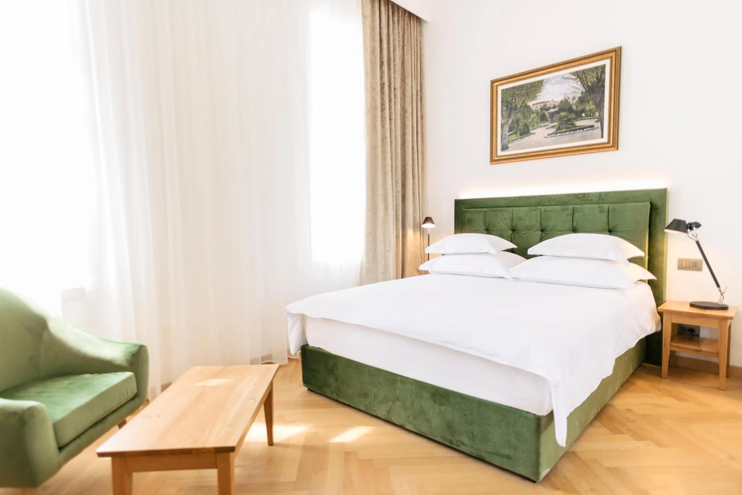 Bedroom, Bed in Hotel Miramare